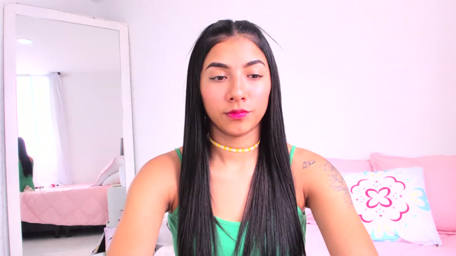 Gallery image thumbnail from Danna___'s myfreecams stream on, 05/11/2023, 17:50 image 19 of 20