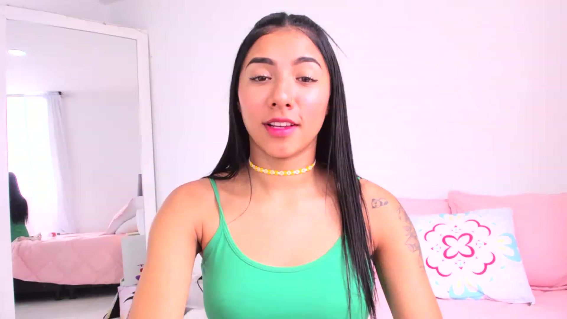 Gallery image thumbnail from Danna___'s myfreecams stream on, 05/11/2023, 17:50 image 13 of 20