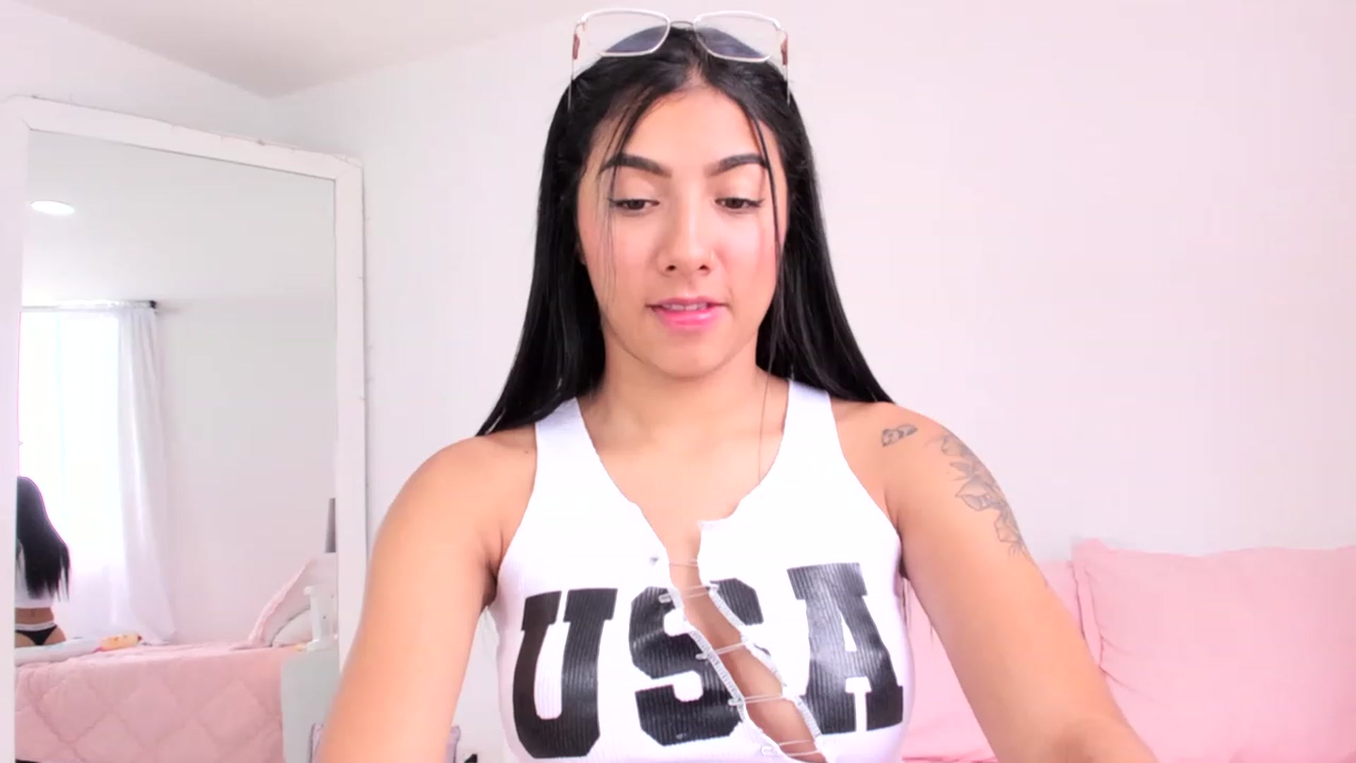 Gallery image thumbnail from Danna___'s myfreecams stream on, 05/12/2023, 17:04 image 13 of 20