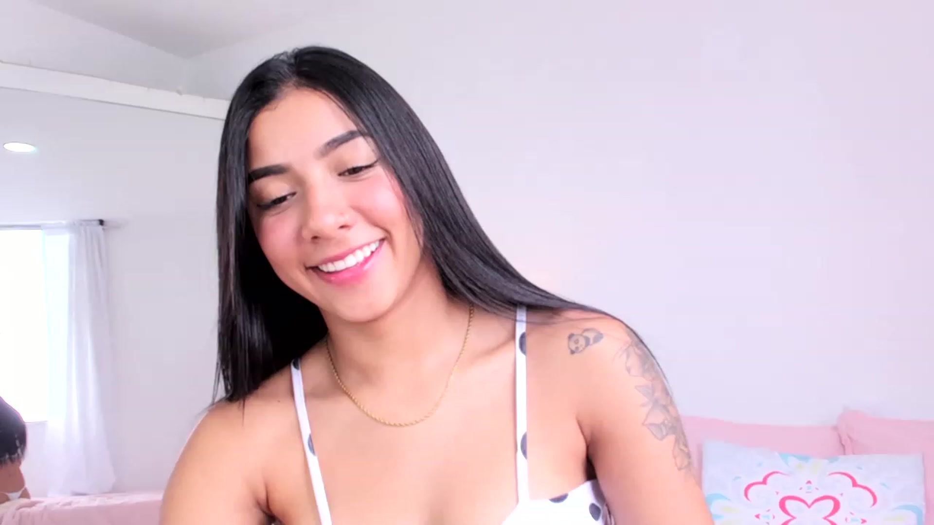 Gallery image thumbnail from Danna___'s myfreecams stream on, 05/16/2023, 16:28 image 1 of 20