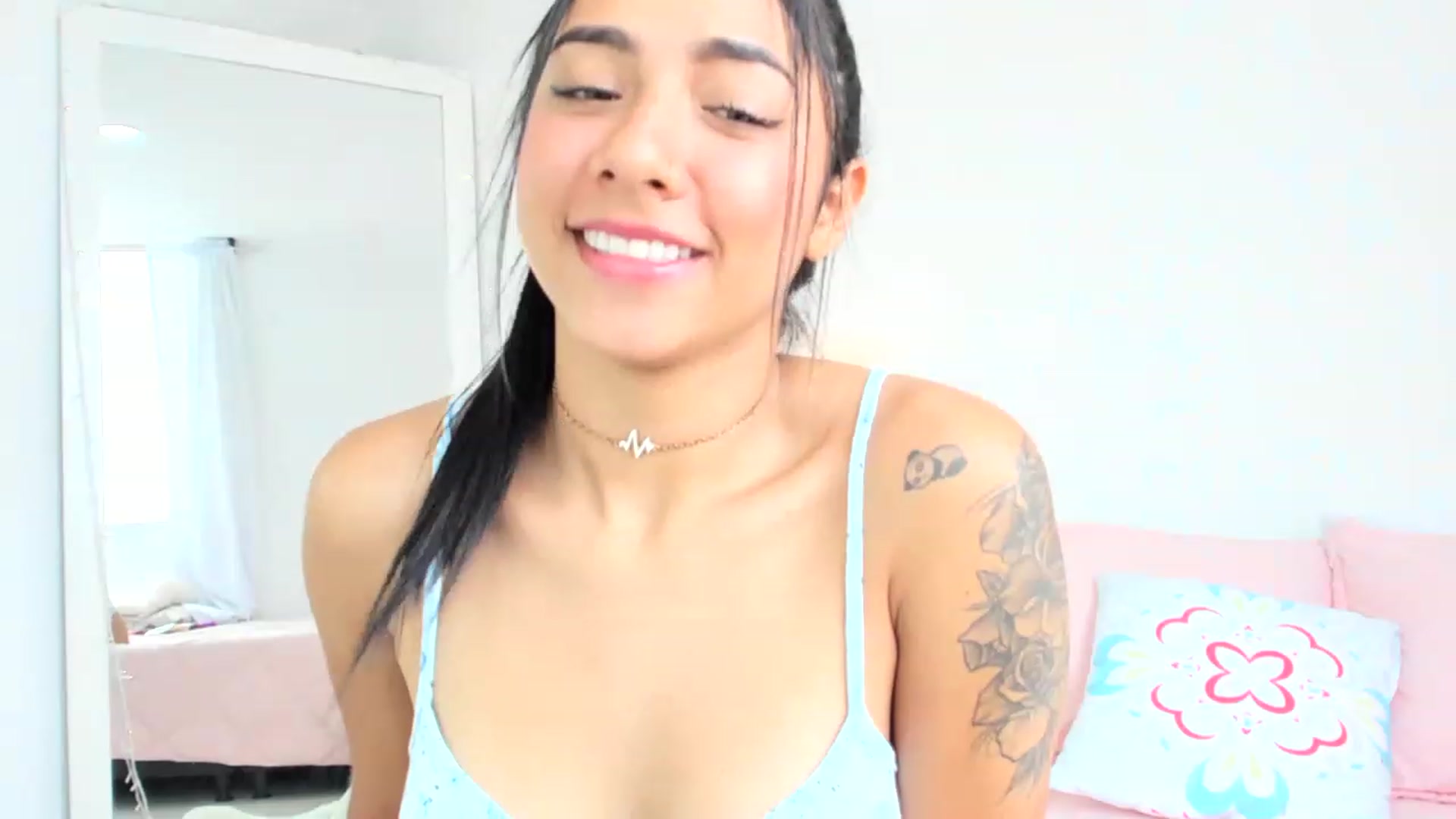 Gallery image thumbnail from Danna___'s myfreecams stream on, 05/17/2023, 17:02 image 20 of 20