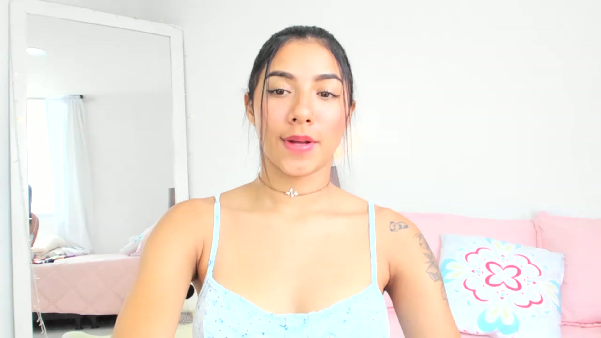Gallery image thumbnail from Danna___'s myfreecams stream on, 05/17/2023, 17:02 image 18 of 20