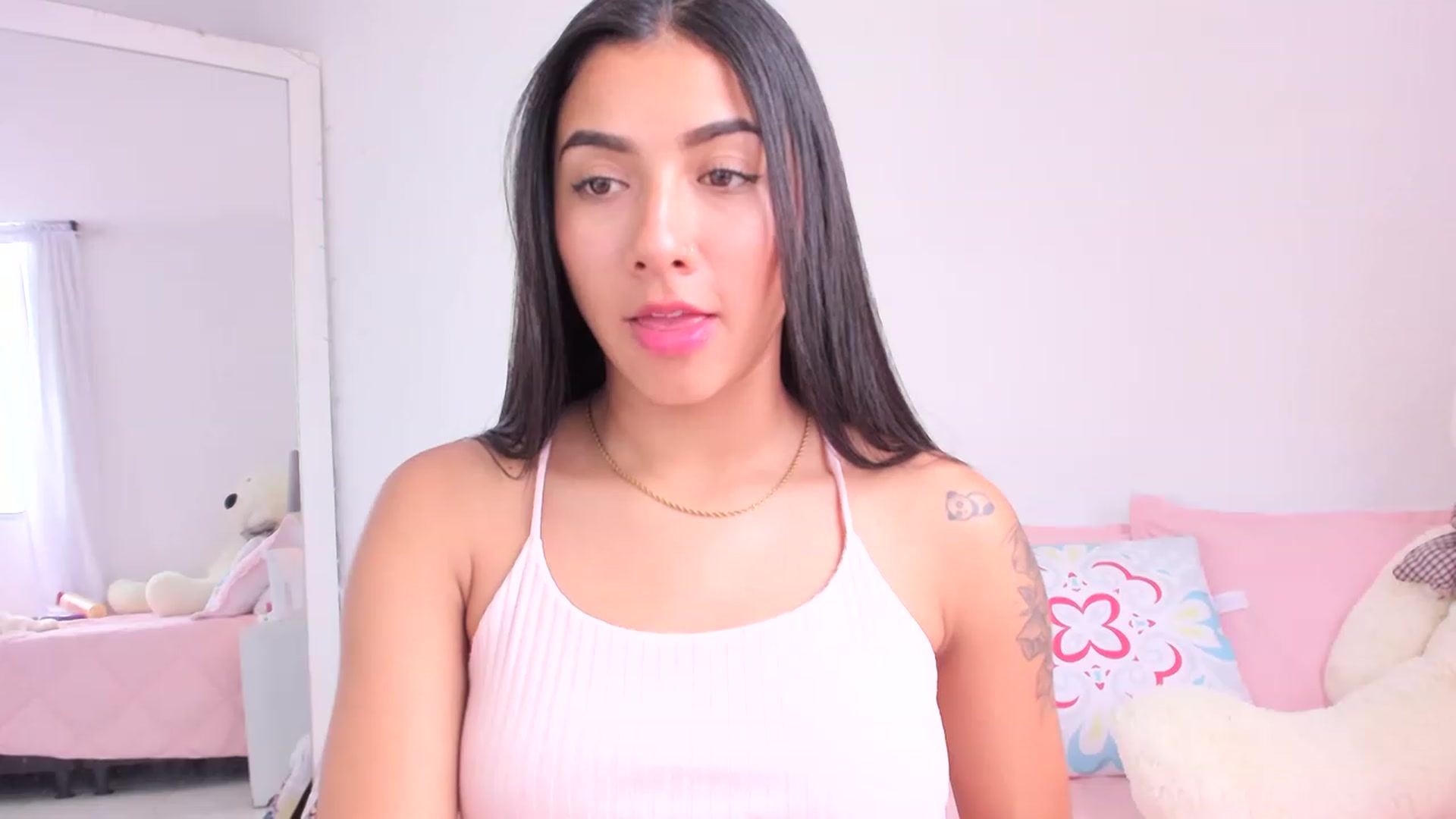Gallery image thumbnail from Danna___'s myfreecams stream on, 05/19/2023, 17:02 image 17 of 20