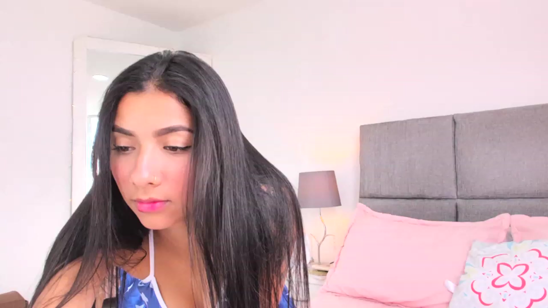 Gallery image thumbnail from Danna___'s myfreecams stream on, 05/27/2023, 15:52 image 7 of 20