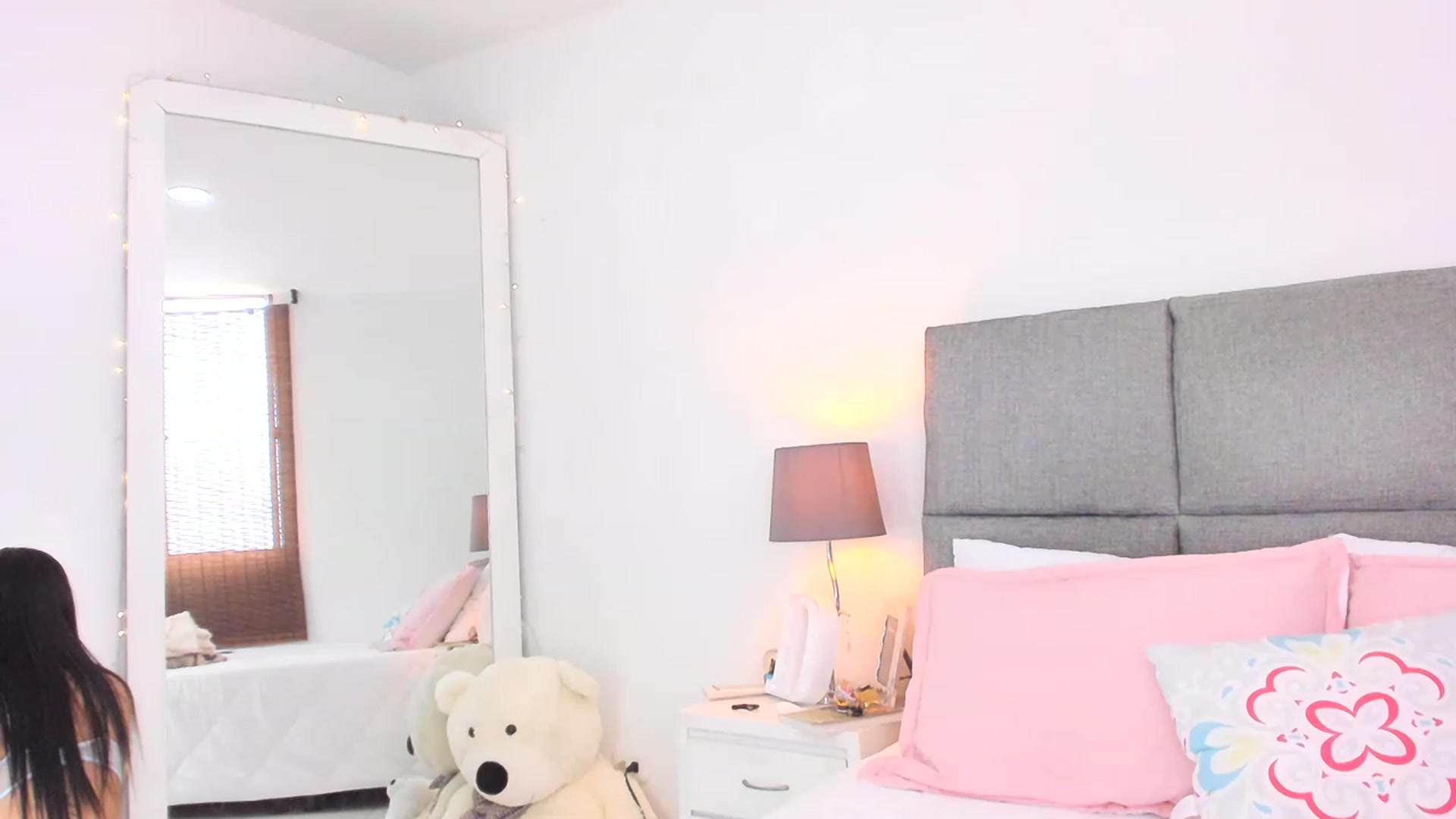 Gallery image thumbnail from Danna___'s myfreecams stream on, 06/02/2023, 15:07 image 6 of 20