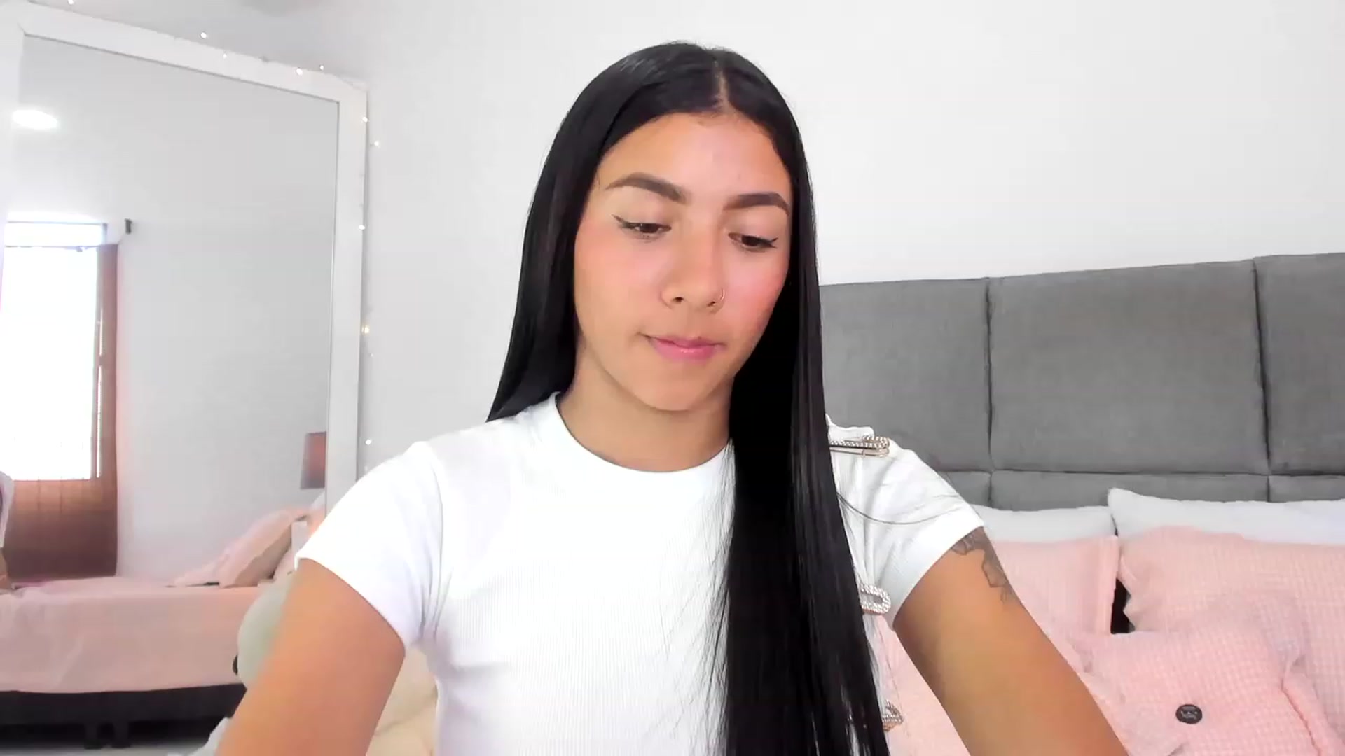 Gallery image thumbnail from Danna___'s myfreecams stream on, 06/13/2023, 16:12 image 10 of 20