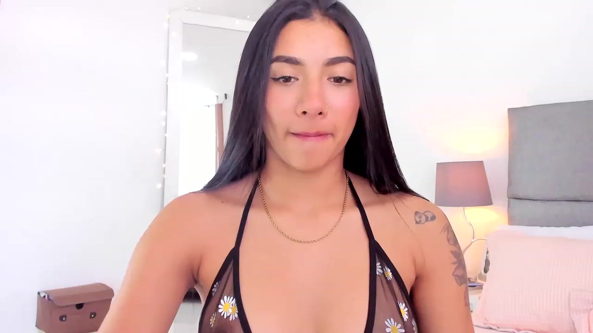 Gallery image thumbnail from Danna___'s myfreecams stream on, 06/15/2023, 16:35 image 14 of 20