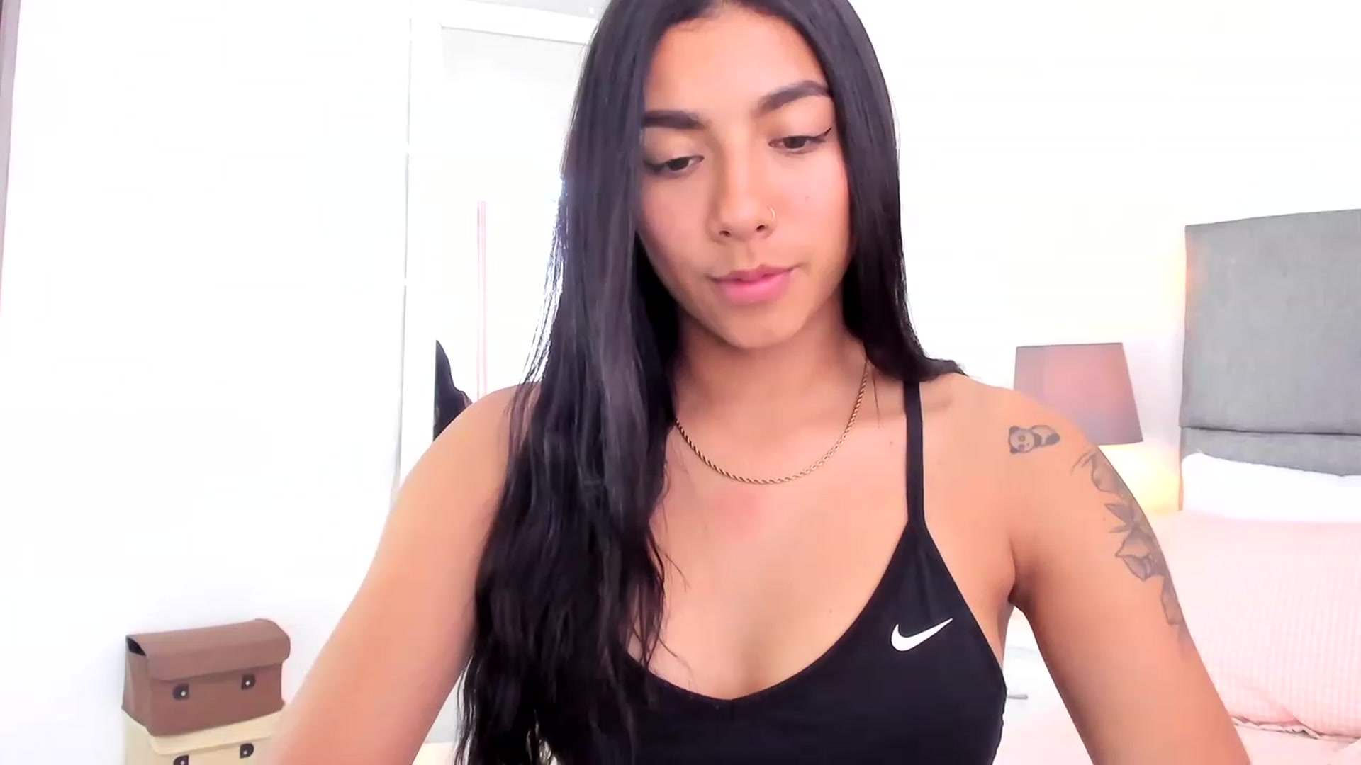 Gallery image thumbnail from Danna___'s myfreecams stream on, 06/22/2023, 17:37 image 17 of 20
