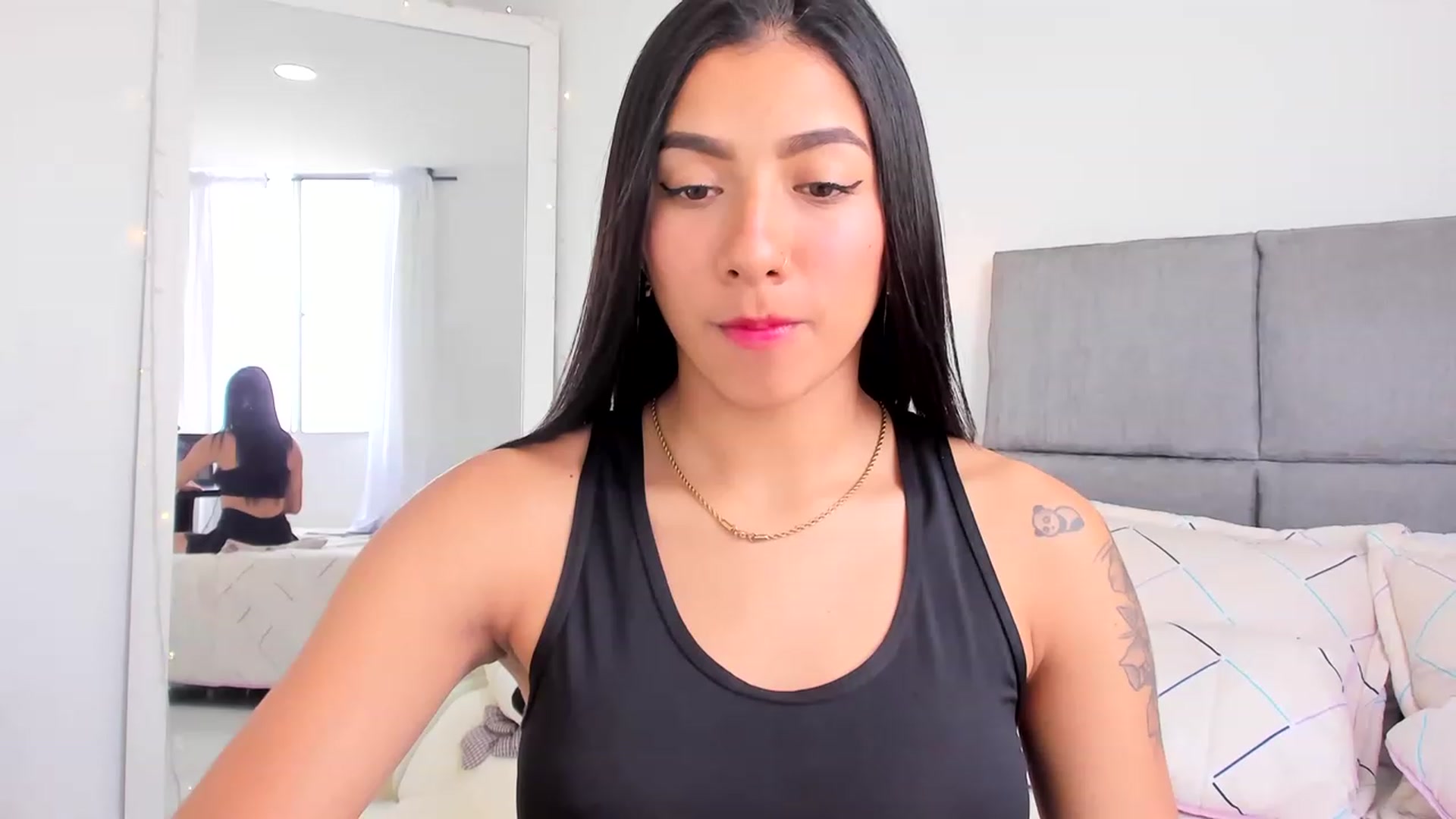 Gallery image thumbnail from Danna___'s myfreecams stream on, 07/03/2023, 17:39 image 6 of 20