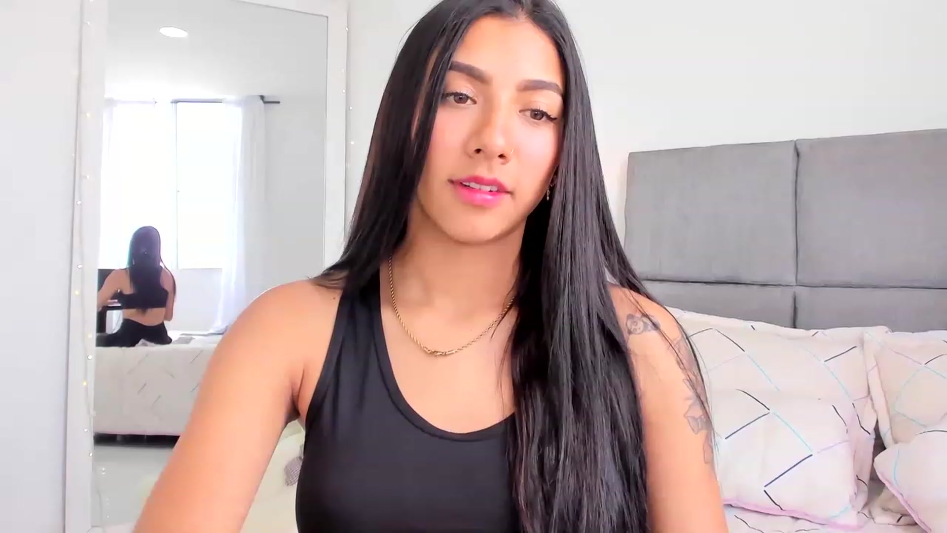 Gallery image thumbnail from Danna___'s myfreecams stream on, 07/03/2023, 17:39 image 10 of 20