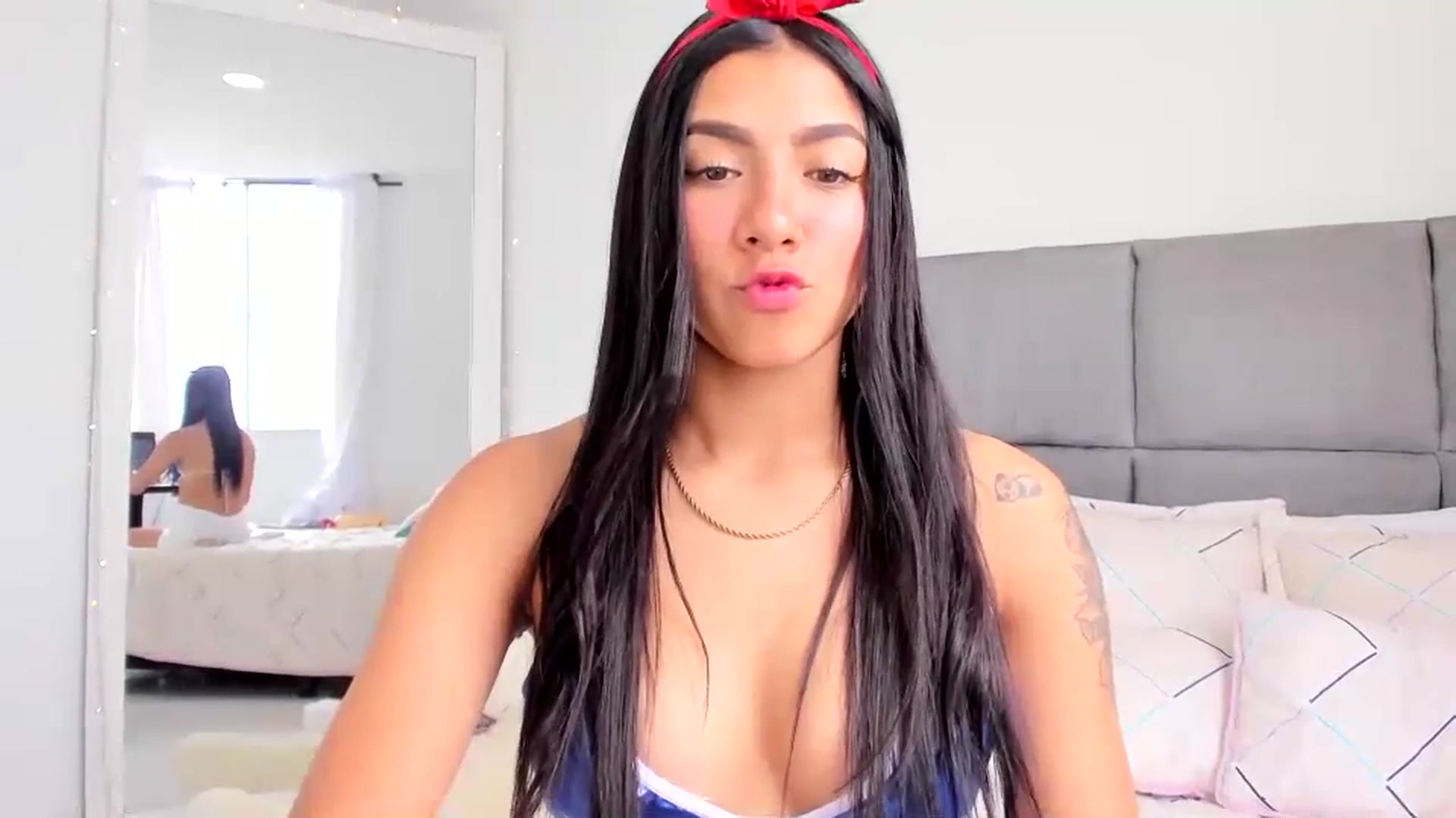 Gallery image thumbnail from Danna___'s myfreecams stream on, 07/04/2023, 15:51 image 11 of 20