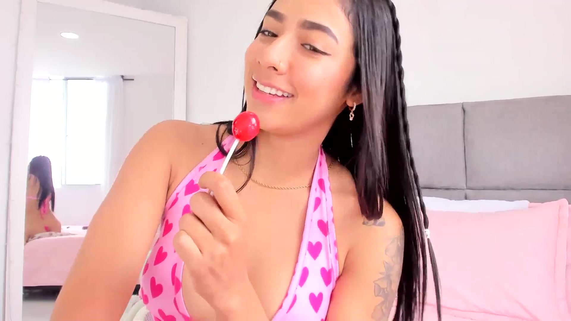 Gallery image thumbnail from Danna___'s myfreecams stream on, 07/11/2023, 16:21 image 9 of 20