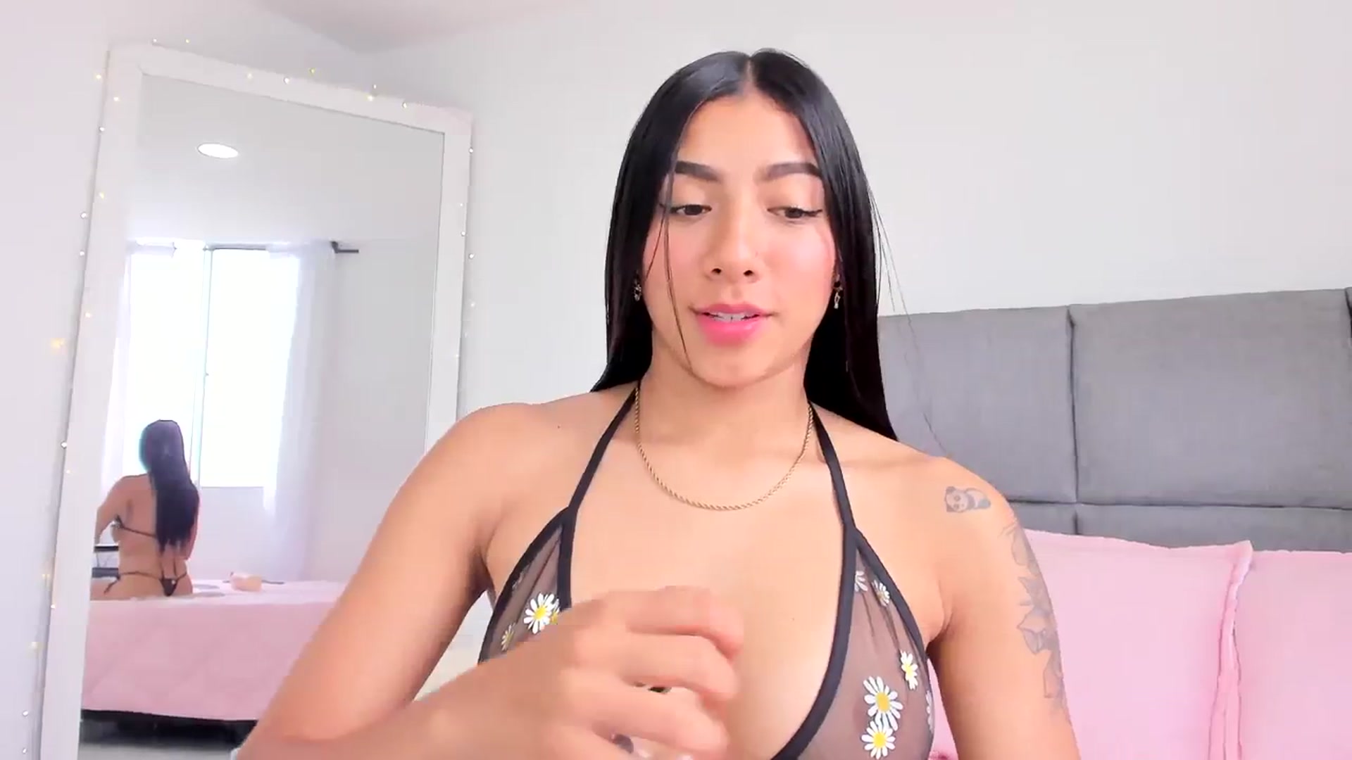 Gallery image thumbnail from Danna___'s myfreecams stream on, 07/22/2023, 16:15 image 8 of 20