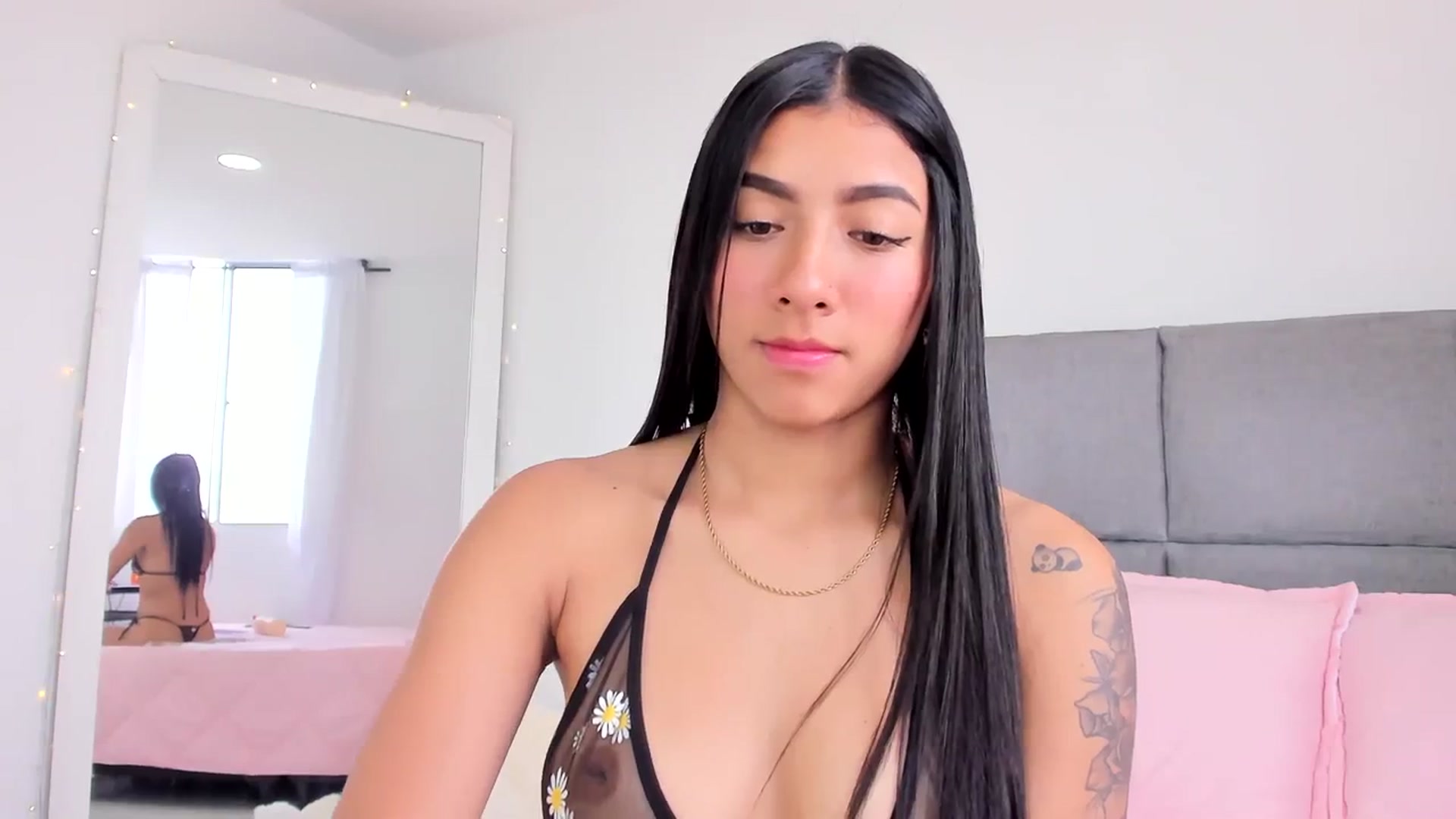 Gallery image thumbnail from Danna___'s myfreecams stream on, 07/22/2023, 16:15 image 9 of 20
