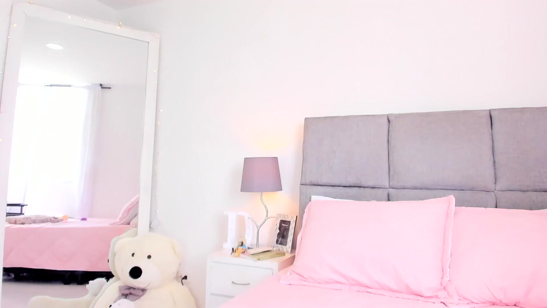 Gallery image thumbnail from Danna___'s myfreecams stream on, 07/24/2023, 17:43 image 3 of 20