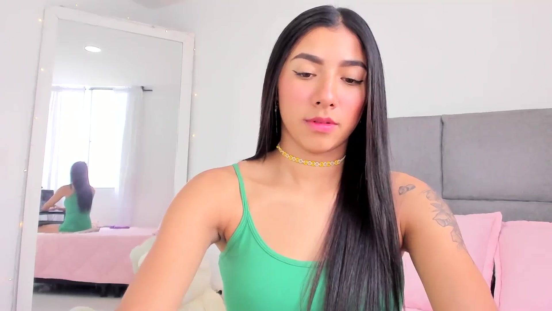 Gallery image thumbnail from Danna___'s myfreecams stream on, 07/25/2023, 16:34 image 6 of 20
