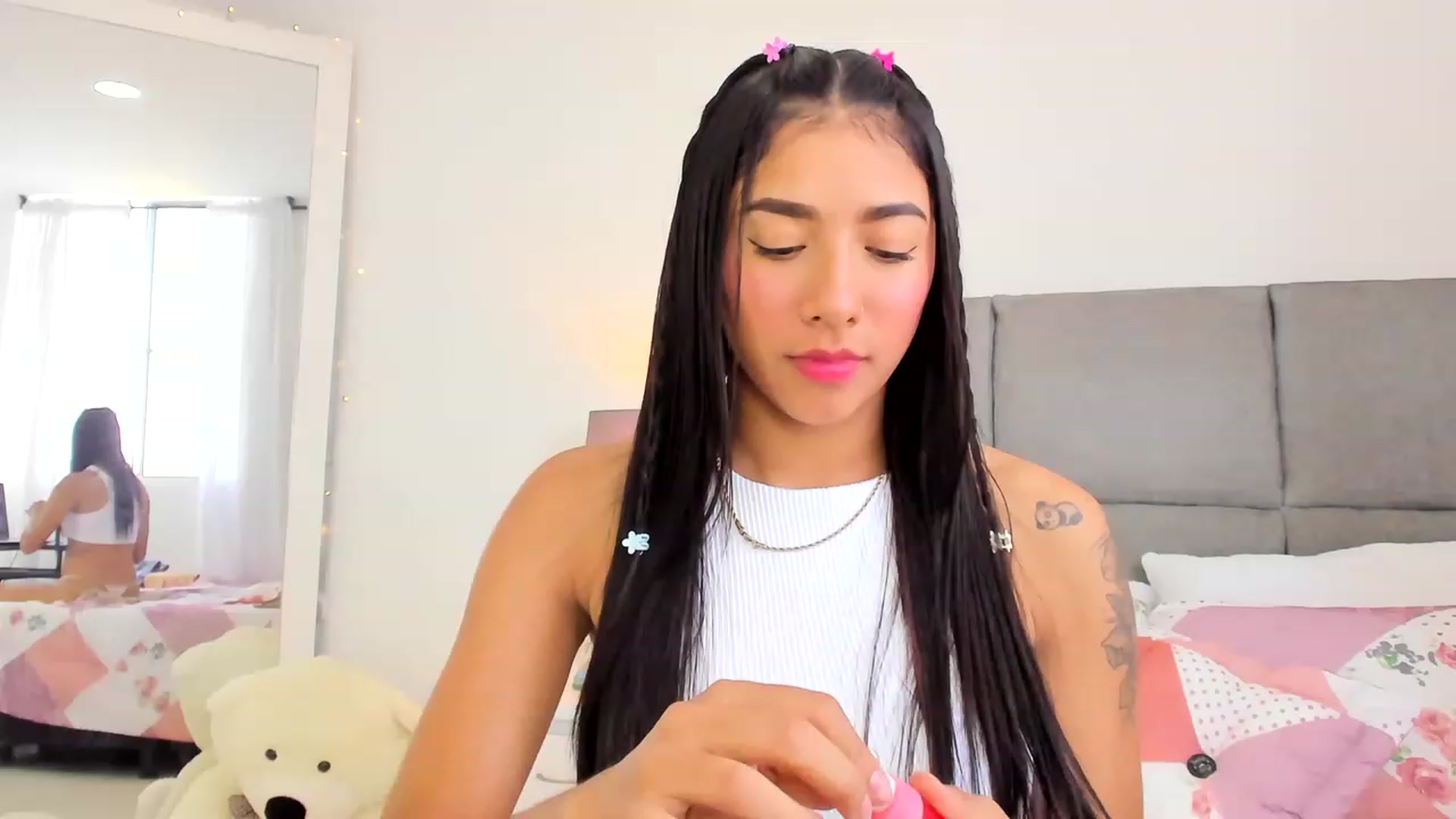 Gallery image thumbnail from Danna___'s myfreecams stream on, 08/08/2023, 17:29 image 6 of 20