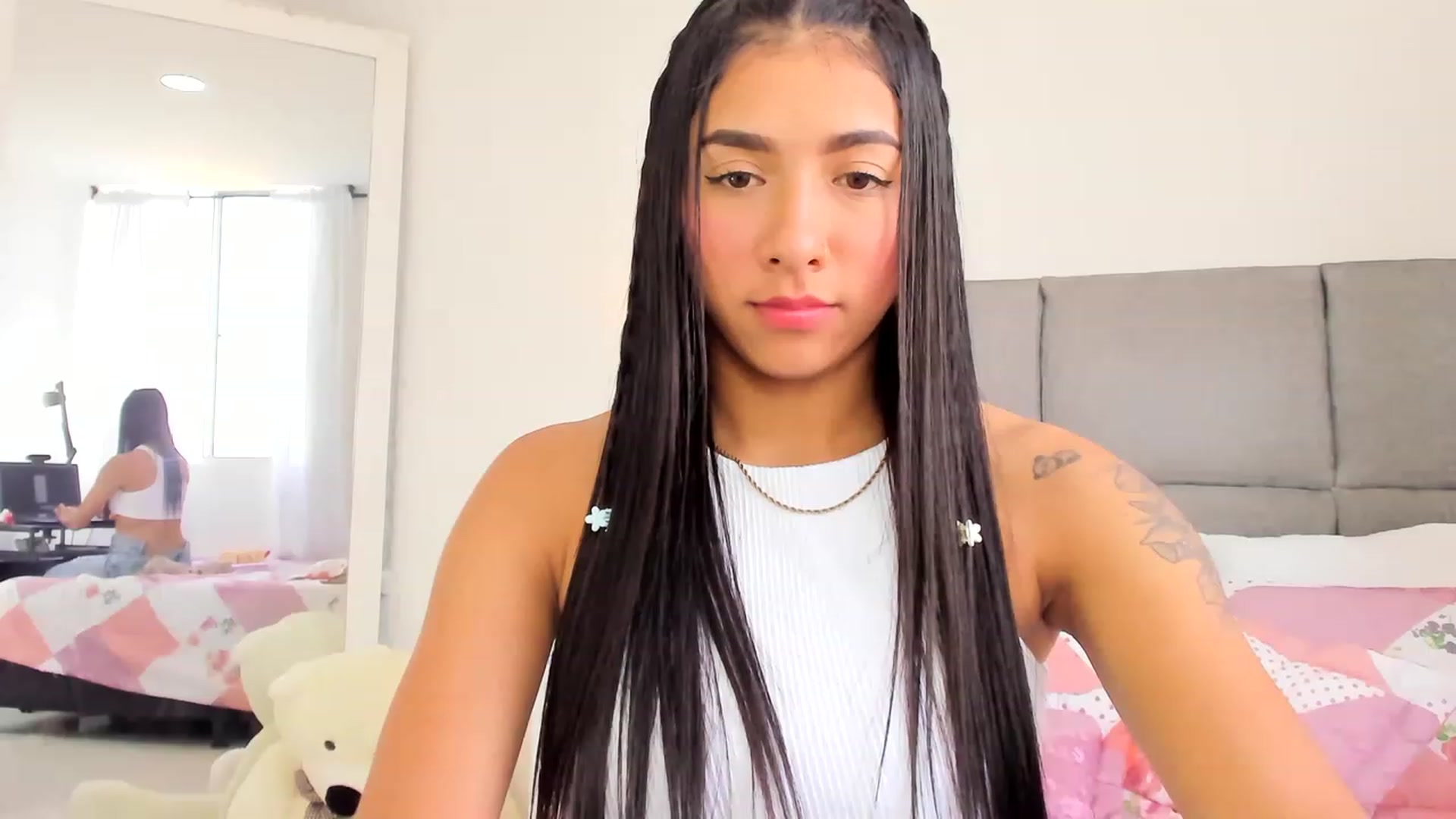 Gallery image thumbnail from Danna___'s myfreecams stream on, 08/08/2023, 17:29 image 18 of 20