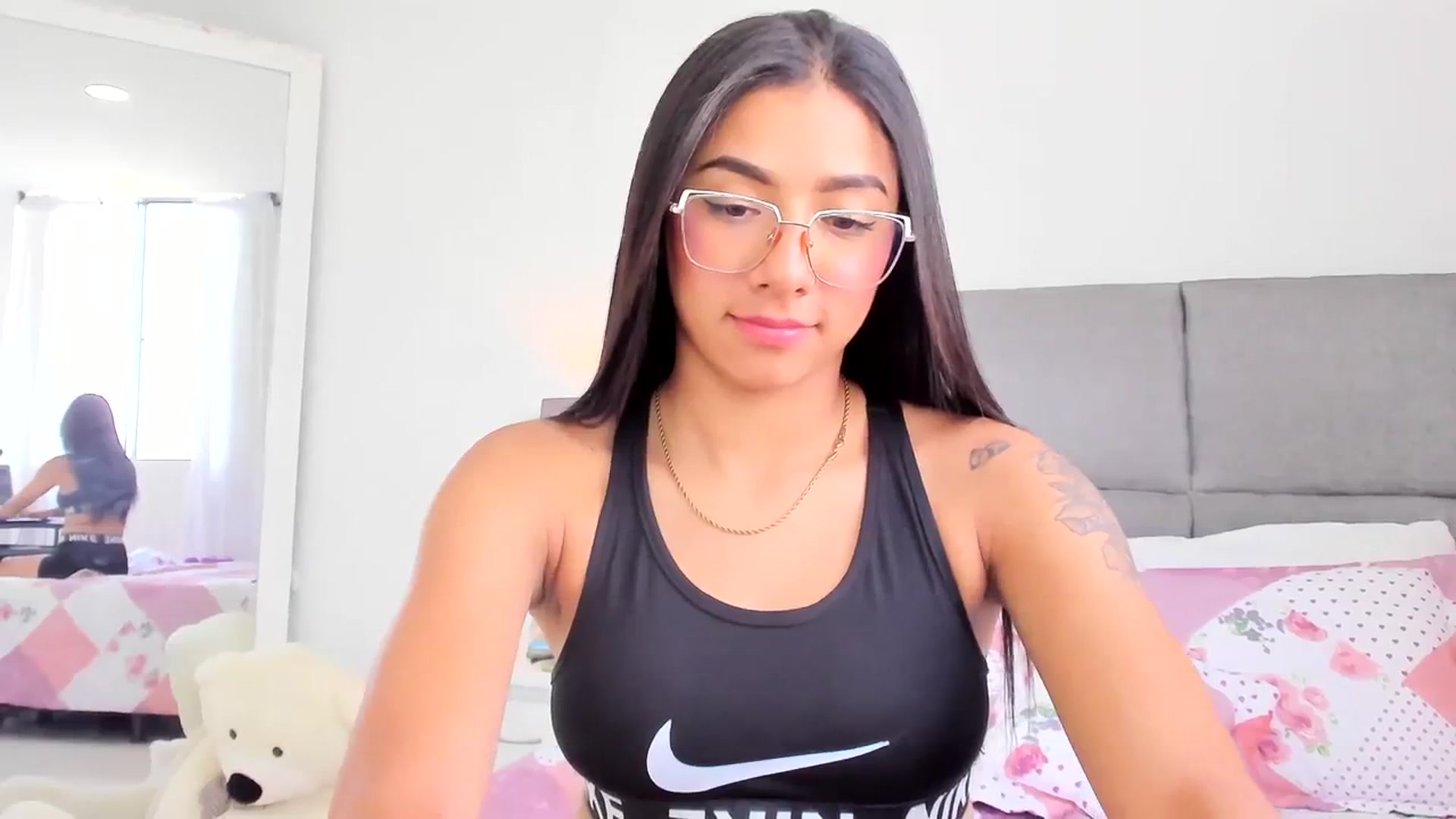 Gallery image thumbnail from Danna___'s myfreecams stream on, 08/11/2023, 17:34 image 11 of 20