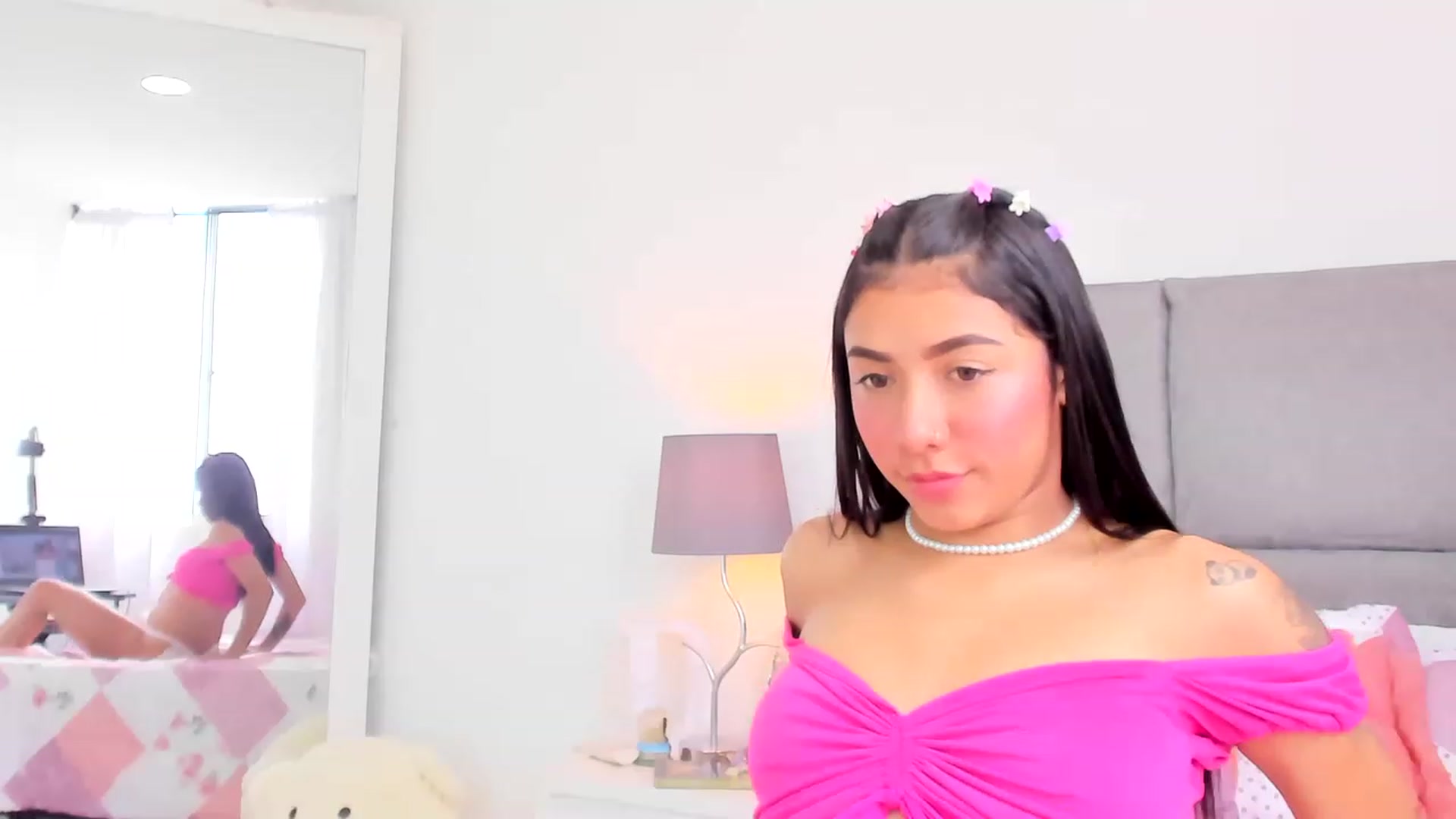 Gallery image thumbnail from Danna___'s myfreecams stream on, 08/17/2023, 15:22 image 15 of 20
