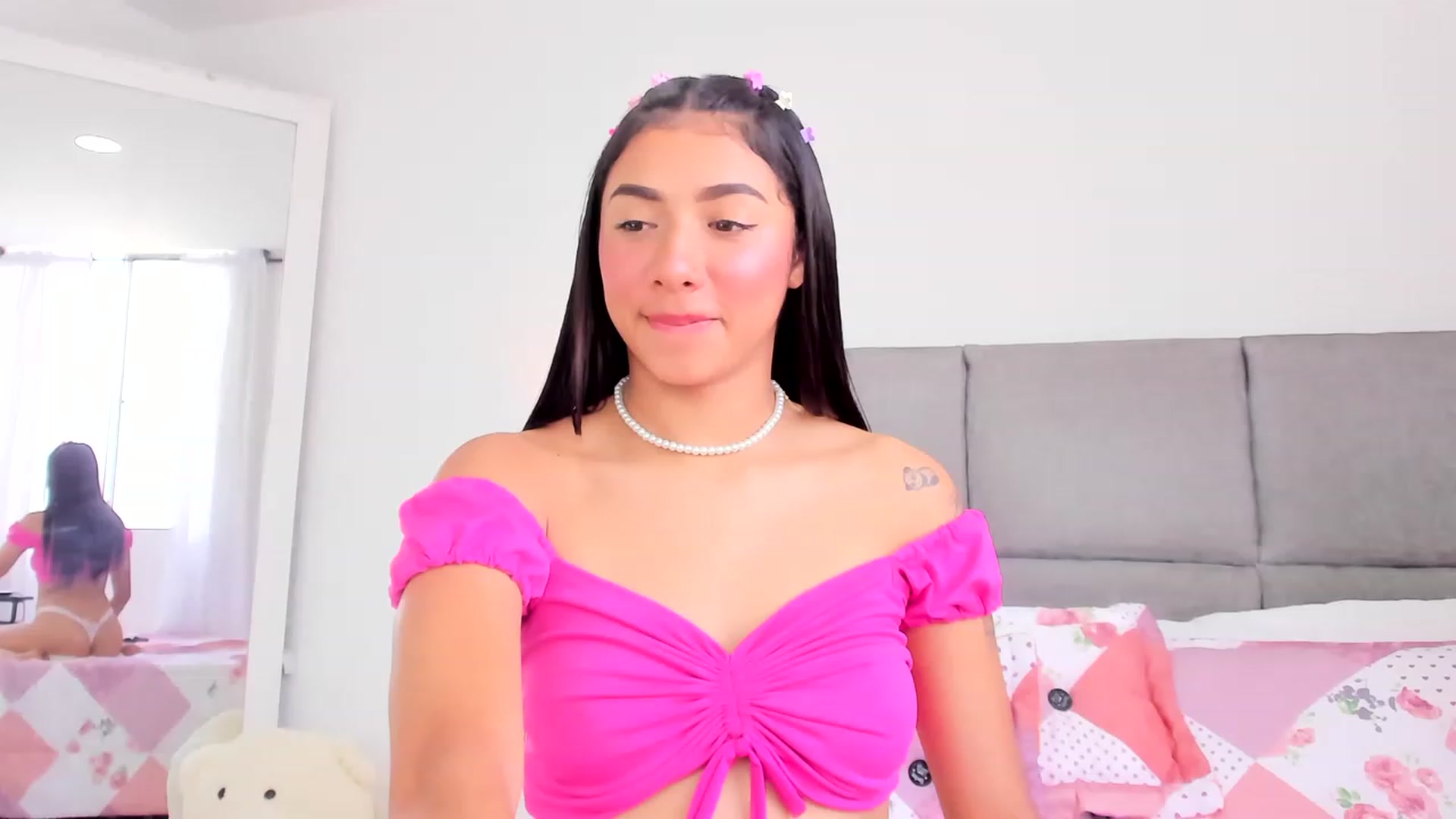 Gallery image thumbnail from Danna___'s myfreecams stream on, 08/17/2023, 17:08 image 1 of 20