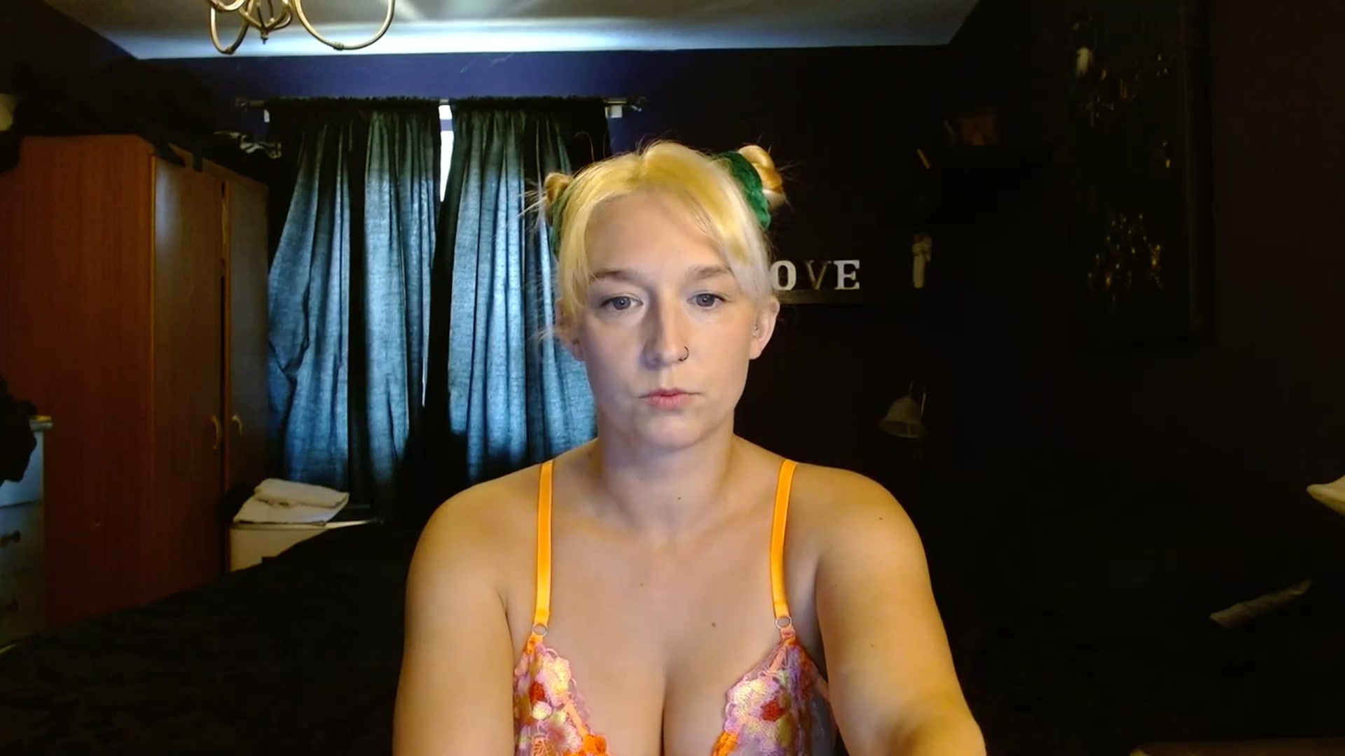 Gallery image thumbnail from DanniEvans's myfreecams stream on, 07/17/2023, 11:28 image 13 of 20