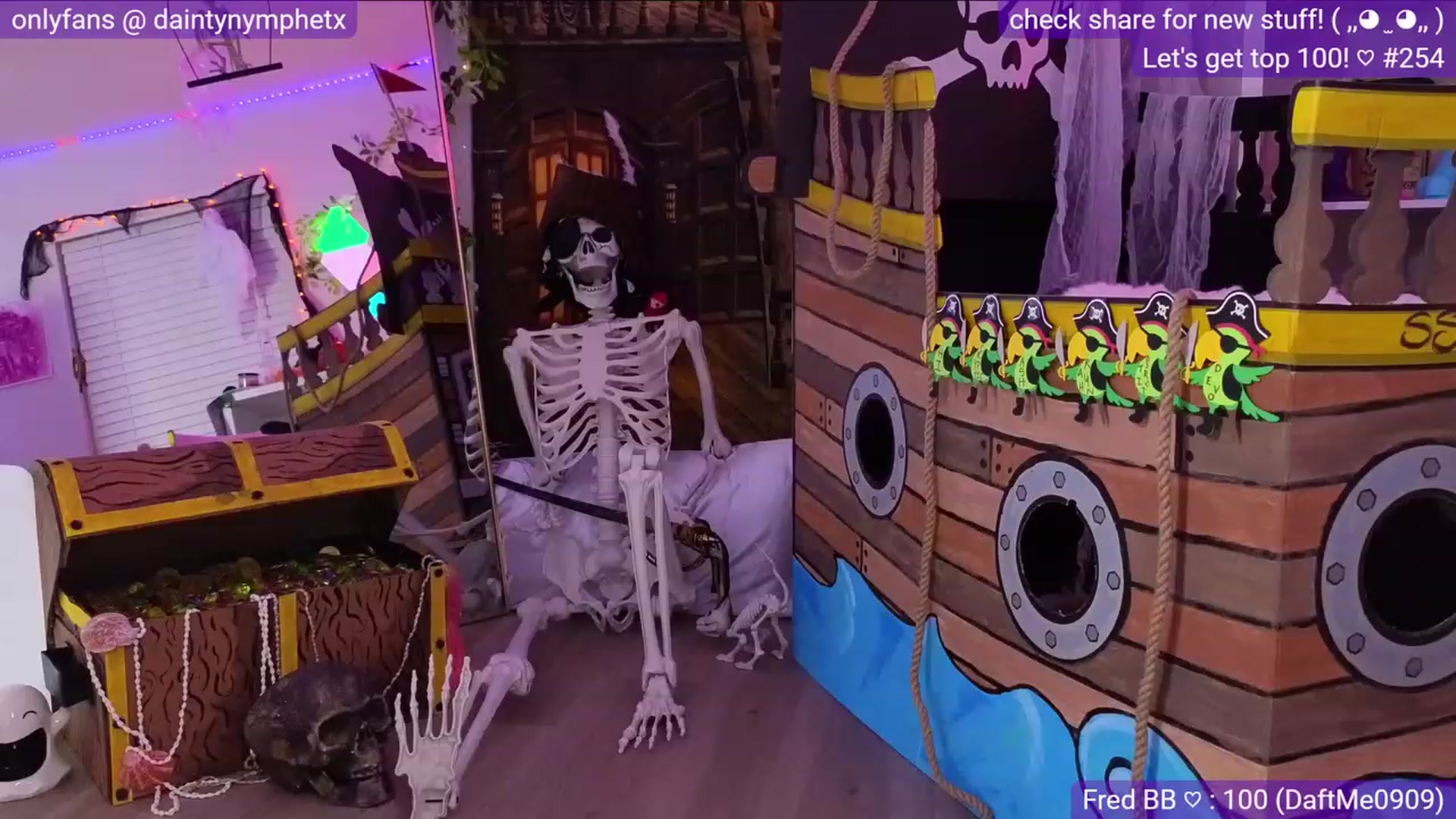 Gallery image thumbnail from Daphne's myfreecams stream on, 10/23/2023, 03:41 image 11 of 20