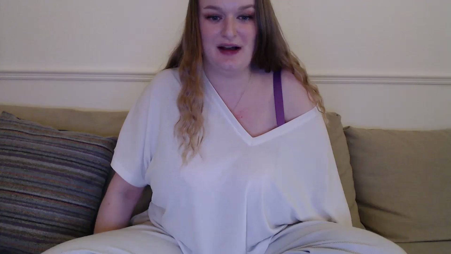 Gallery image thumbnail from DarcyJames's myfreecams stream on, 03/29/2026, 19:01 image 15 of 20