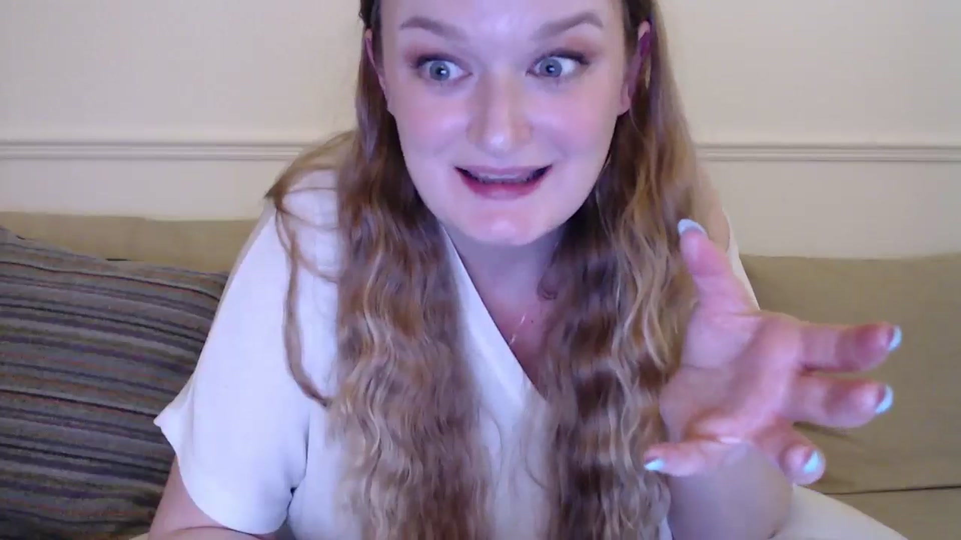 Gallery image thumbnail from DarcyJames's myfreecams stream on, 03/29/2026, 19:01 image 10 of 20