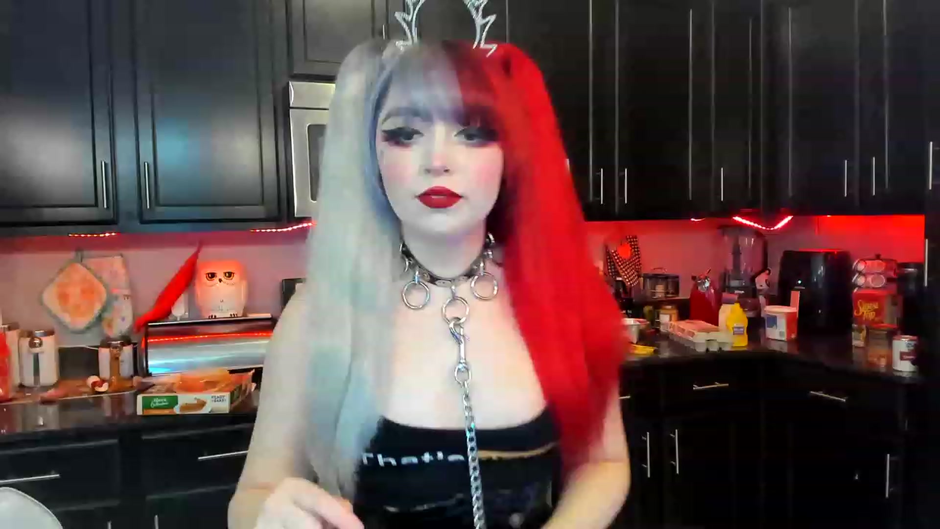 Gallery image thumbnail from DarcyNycole's myfreecams stream on, 11/24/2022, 06:59 image 4 of 20