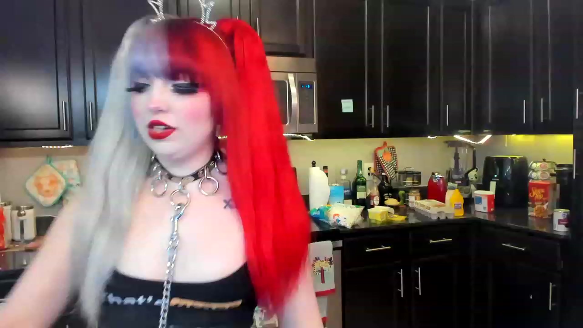Gallery image thumbnail from DarcyNycole's myfreecams stream on, 11/24/2022, 06:59 image 6 of 20