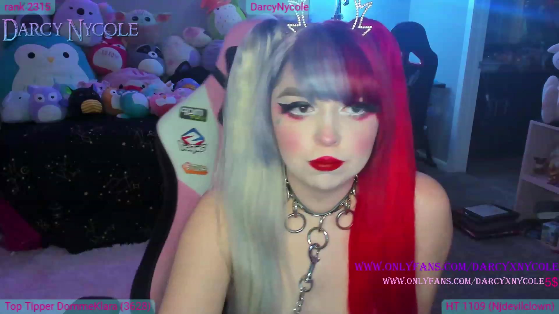 Gallery image thumbnail from DarcyNycole's myfreecams stream on, 11/24/2022, 08:25 image 10 of 20