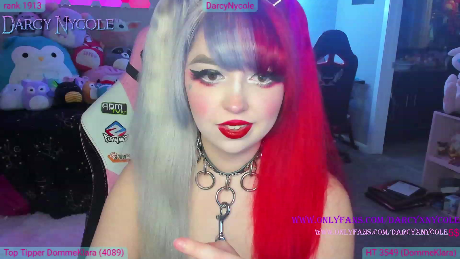 Gallery image thumbnail from DarcyNycole's myfreecams stream on, 11/24/2022, 09:23 image 17 of 20