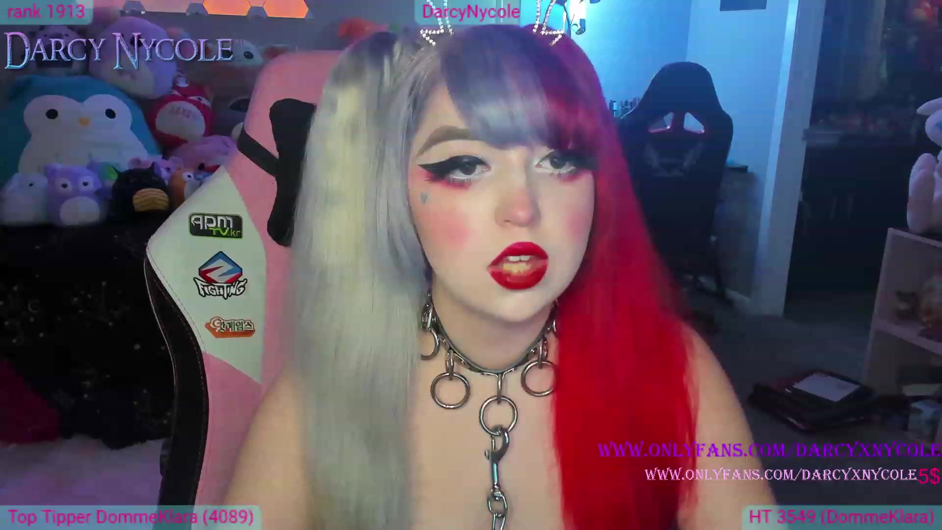 Gallery image thumbnail from DarcyNycole's myfreecams stream on, 11/24/2022, 09:23 image 16 of 20