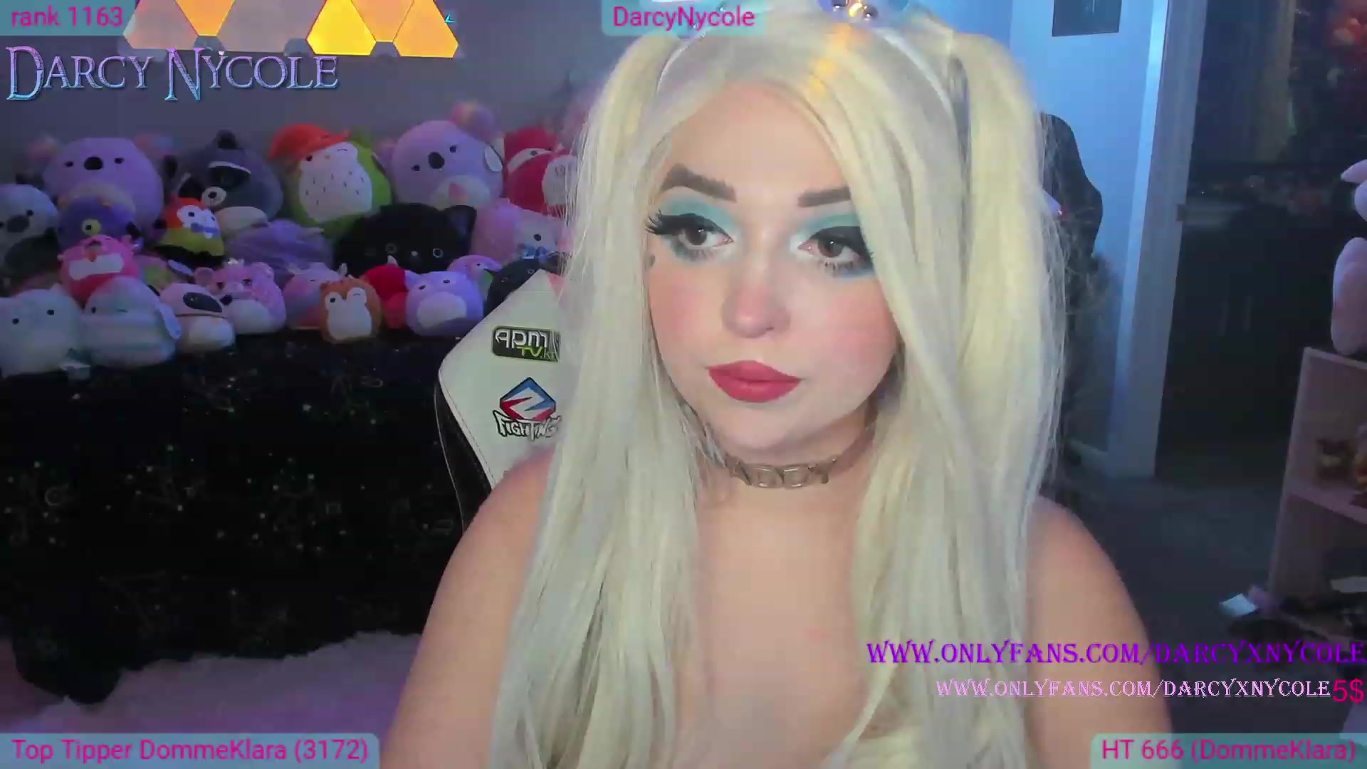 Gallery image thumbnail from DarcyNycole's myfreecams stream on, 12/03/2022, 12:09 image 4 of 20