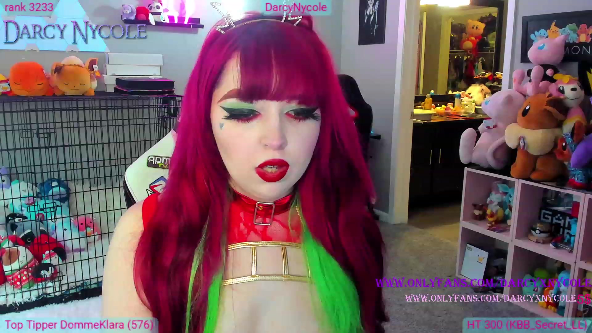Gallery image thumbnail from DarcyNycole's myfreecams stream on, 12/22/2022, 15:36 image 9 of 20