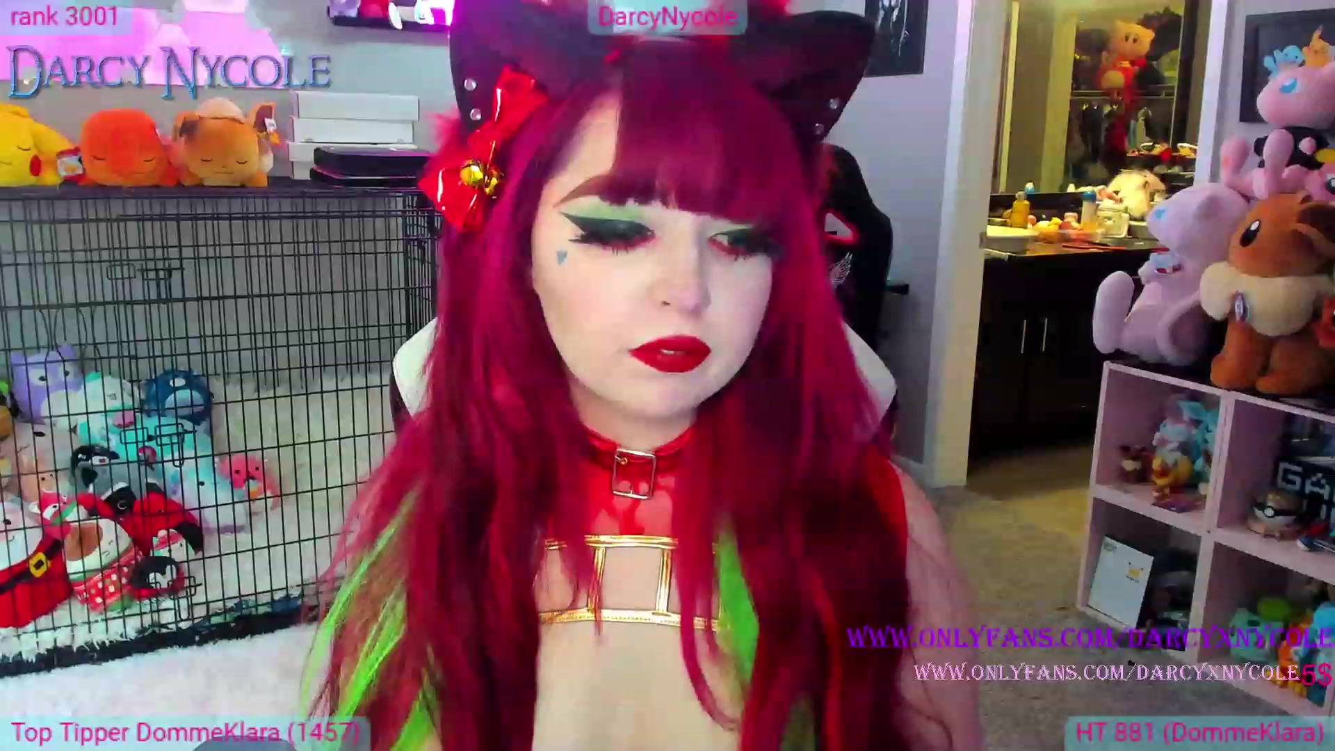 Gallery image thumbnail from DarcyNycole's myfreecams stream on, 12/22/2022, 15:36 image 18 of 20