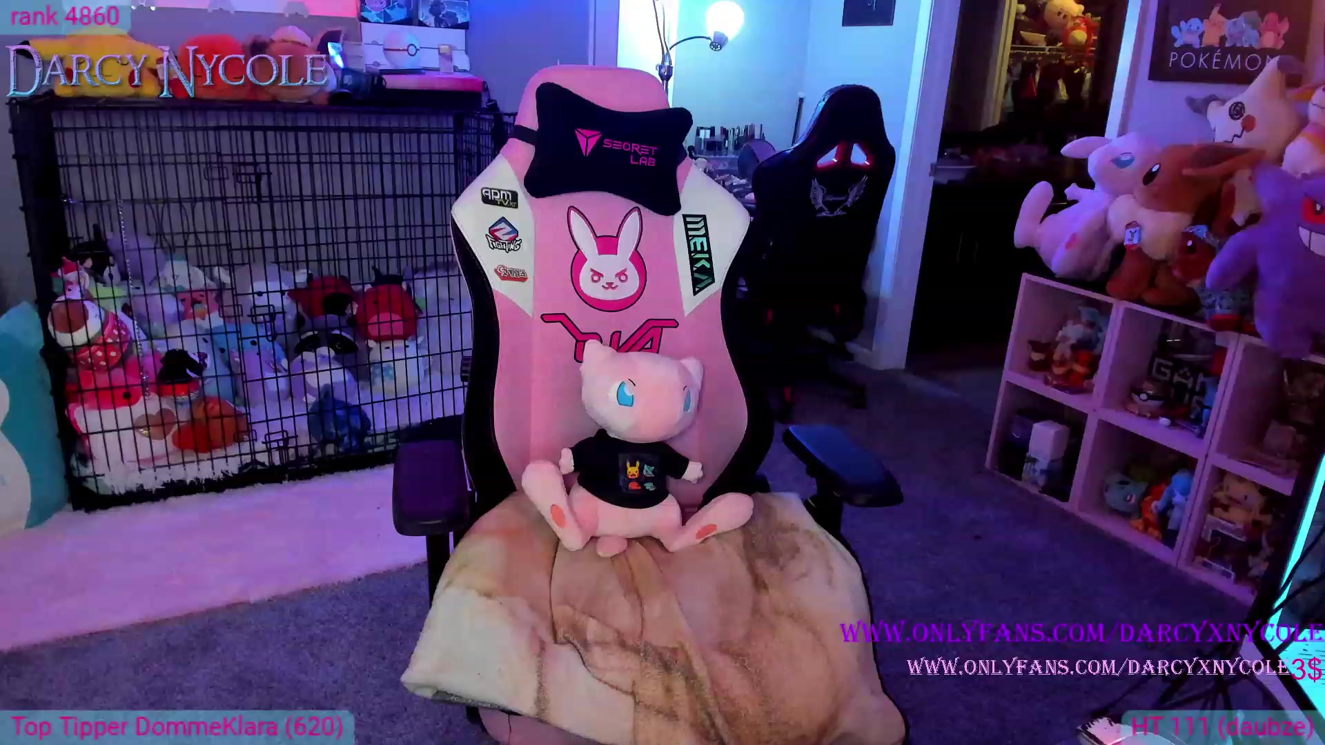 Gallery image thumbnail from DarcyNycole's myfreecams stream on, 02/20/2023, 04:27 image 12 of 20