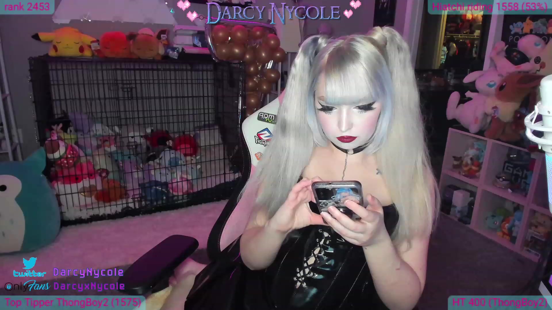 Gallery image thumbnail from DarcyNycole's myfreecams stream on, 03/21/2023, 05:30 image 17 of 20