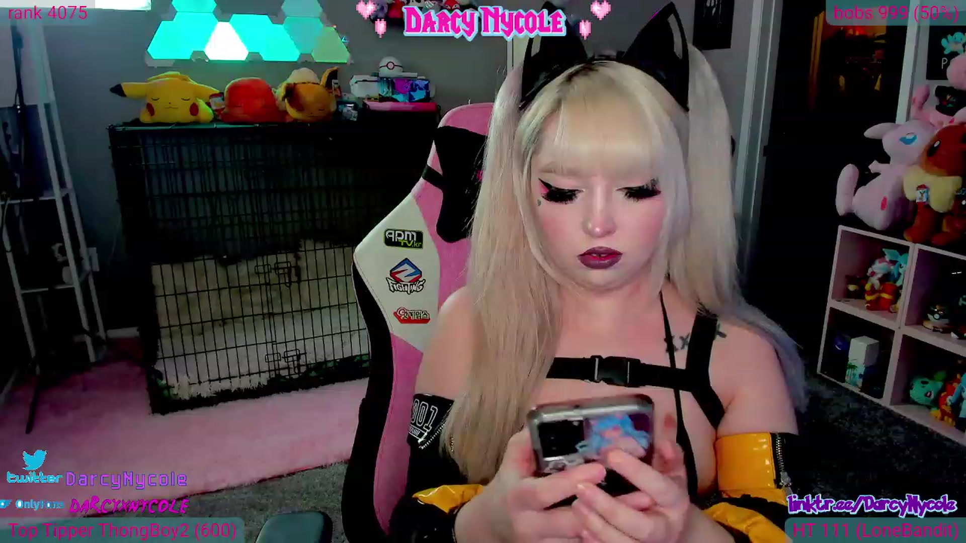 Gallery image thumbnail from DarcyNycole's myfreecams stream on, 04/18/2023, 05:55 image 18 of 20