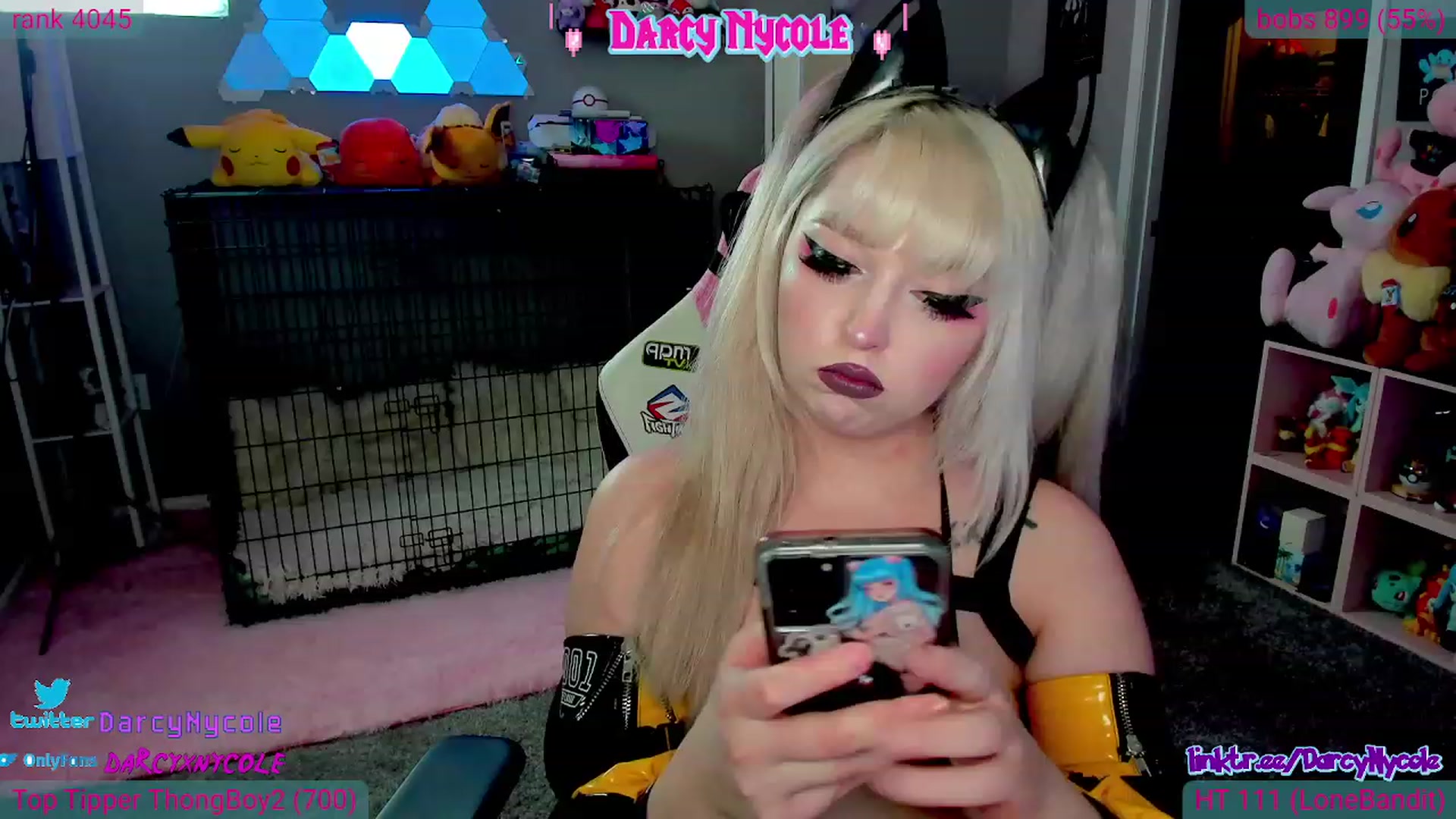 Gallery image thumbnail from DarcyNycole's myfreecams stream on, 04/18/2023, 06:06 image 8 of 20