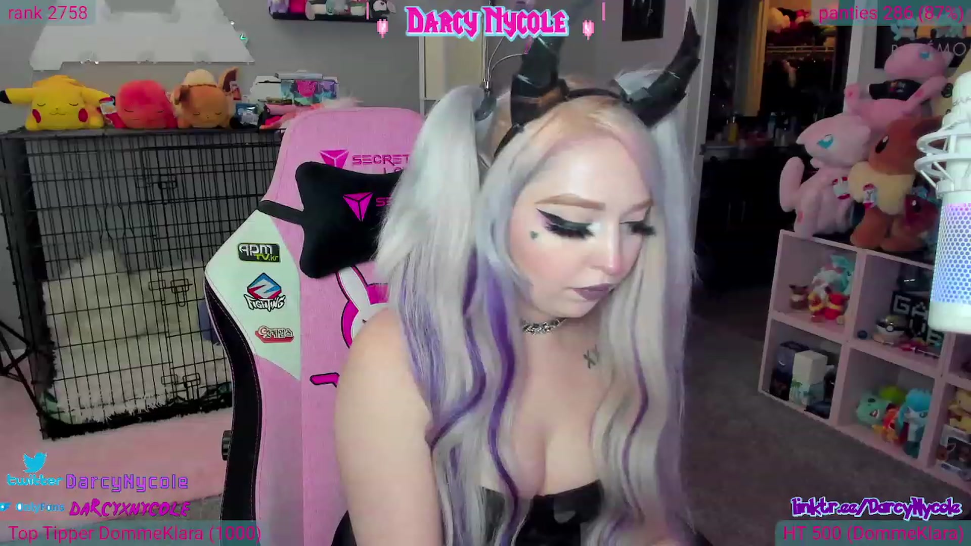Gallery image thumbnail from DarcyNycole's myfreecams stream on, 06/14/2023, 08:47 image 4 of 20