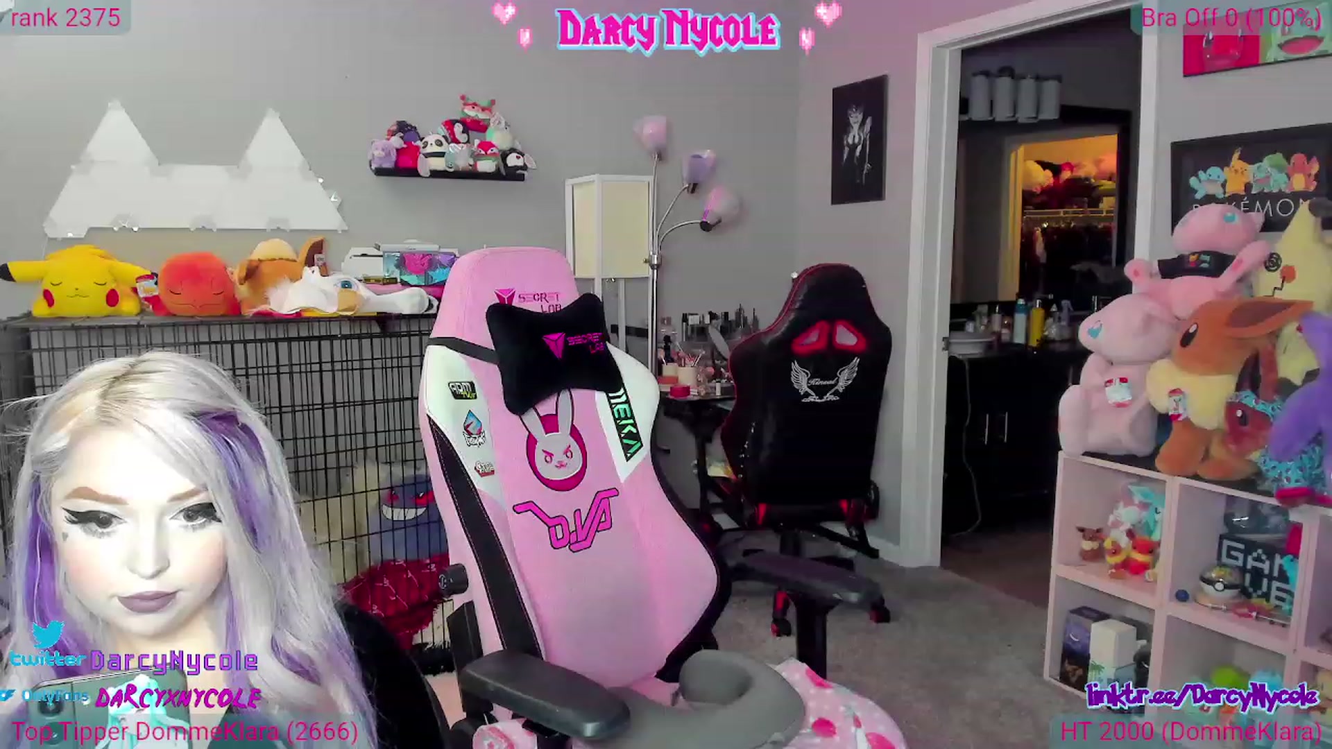 Gallery image thumbnail from DarcyNycole's myfreecams stream on, 06/22/2023, 08:21 image 5 of 20