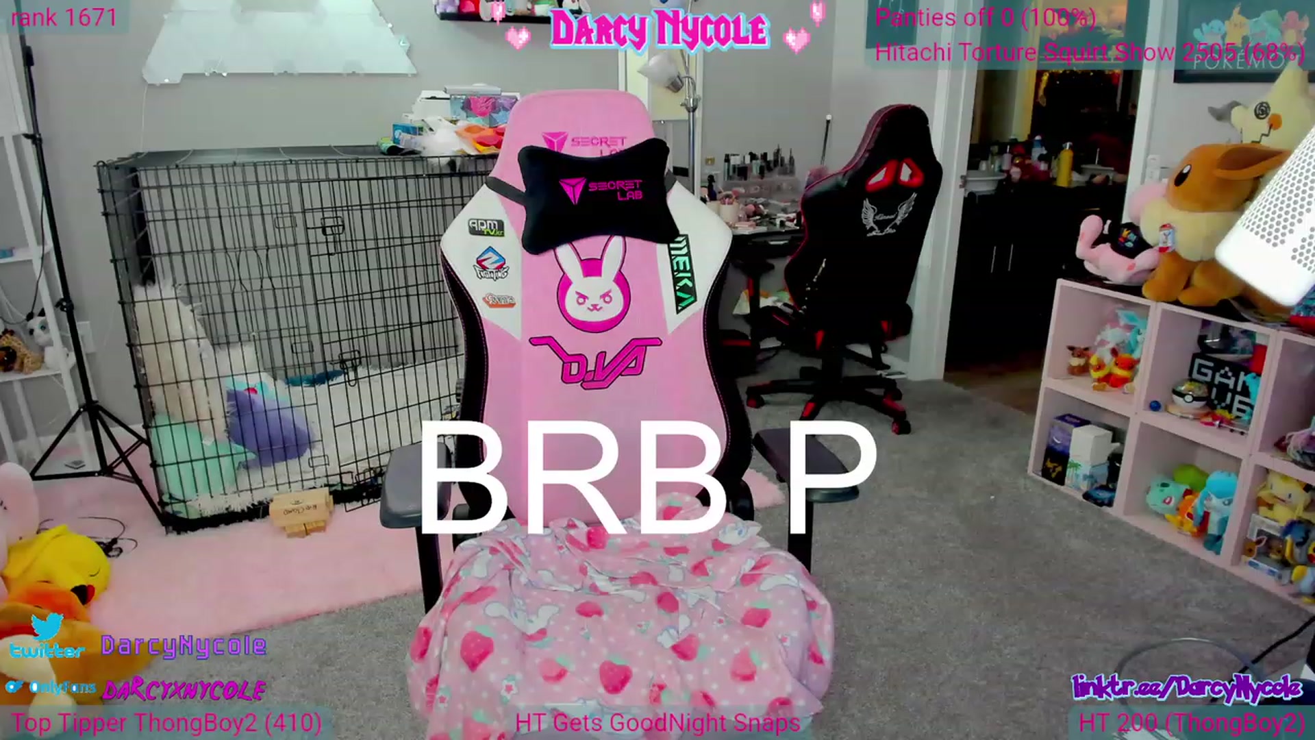 Gallery image thumbnail from DarcyNycole's myfreecams stream on, 06/25/2023, 08:53 image 11 of 20