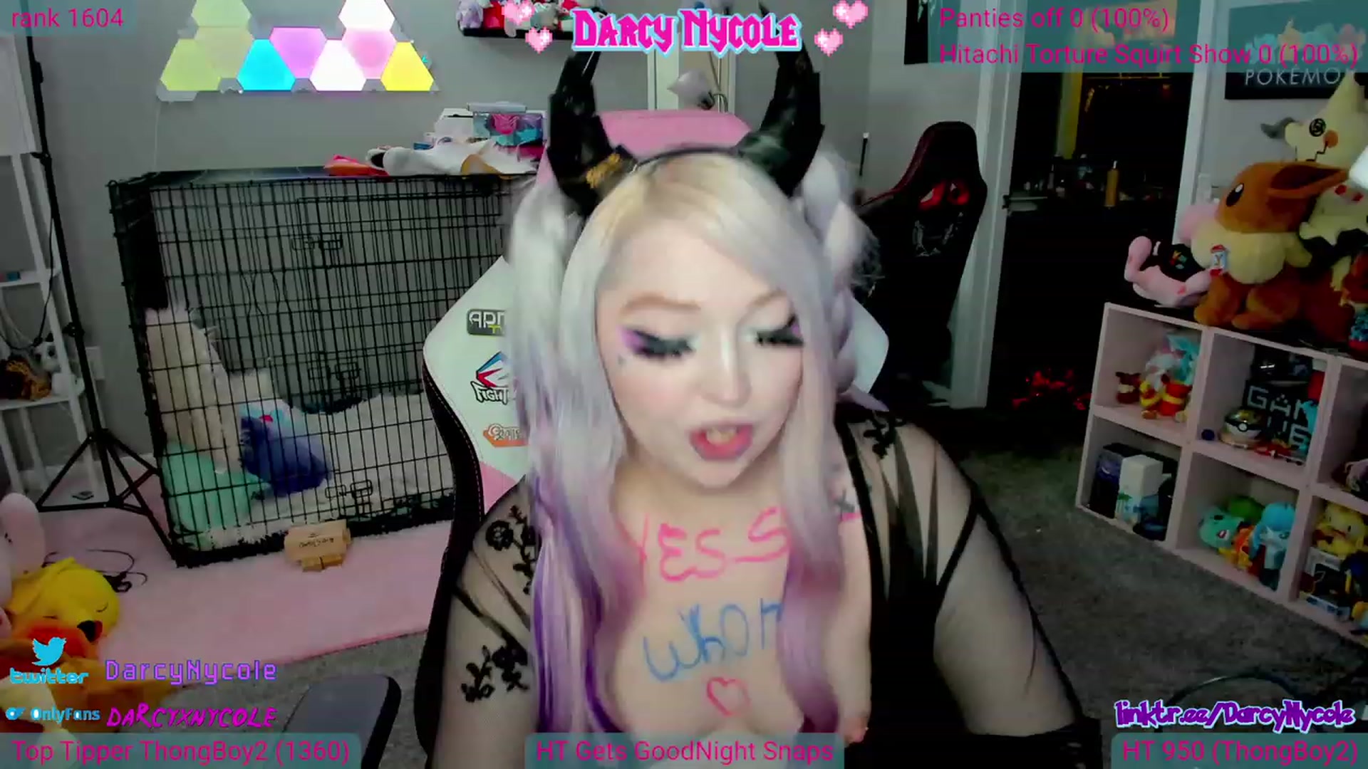 Gallery image thumbnail from DarcyNycole's myfreecams stream on, 06/25/2023, 09:13 image 6 of 20