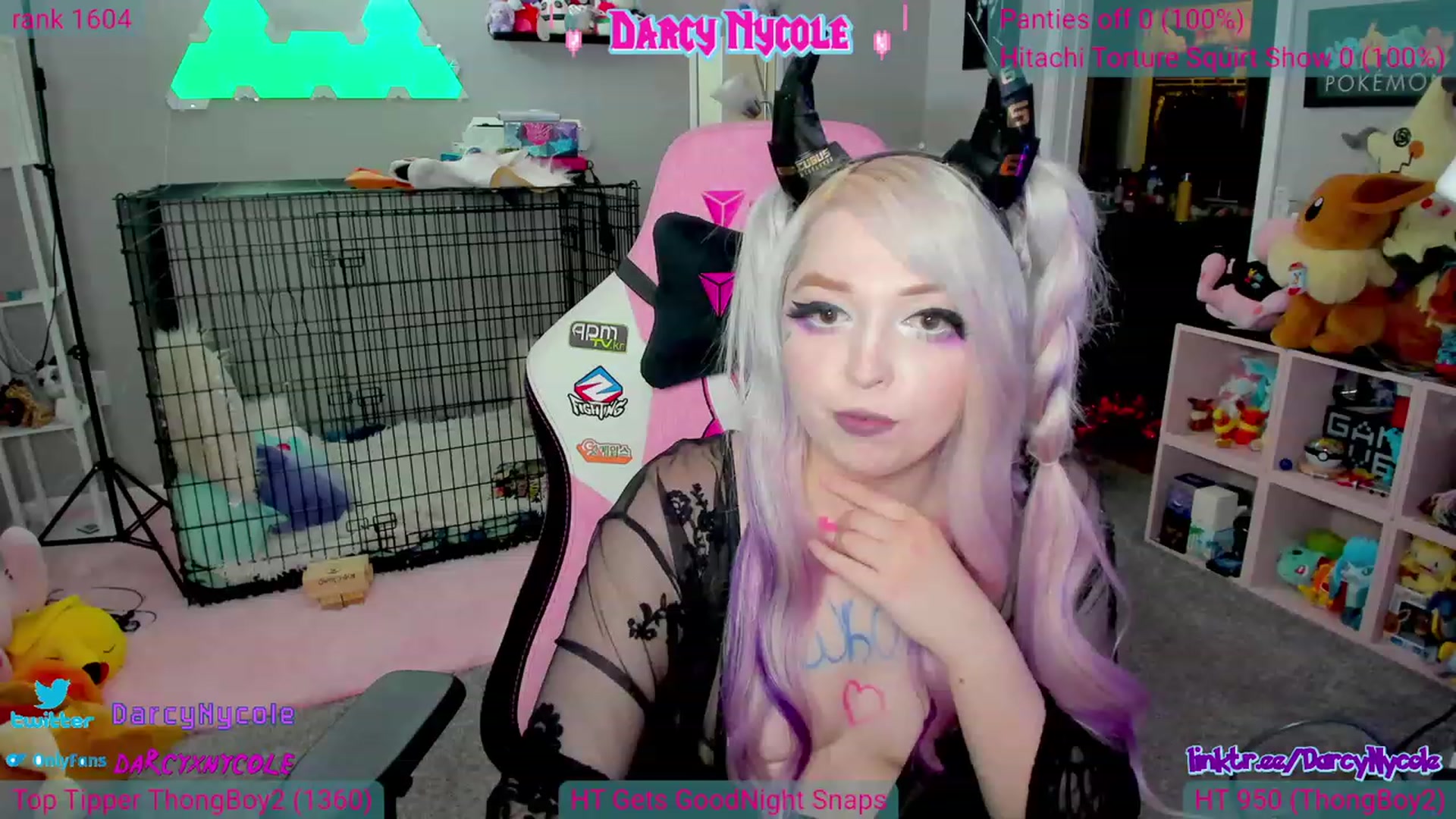 Gallery image thumbnail from DarcyNycole's myfreecams stream on, 06/25/2023, 09:13 image 17 of 20