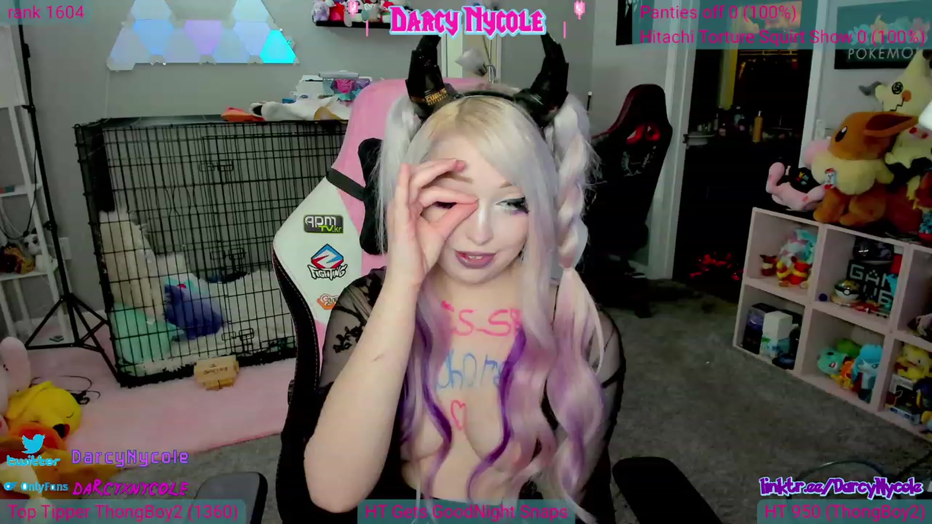 Gallery image thumbnail from DarcyNycole's myfreecams stream on, 06/25/2023, 09:13 image 7 of 20