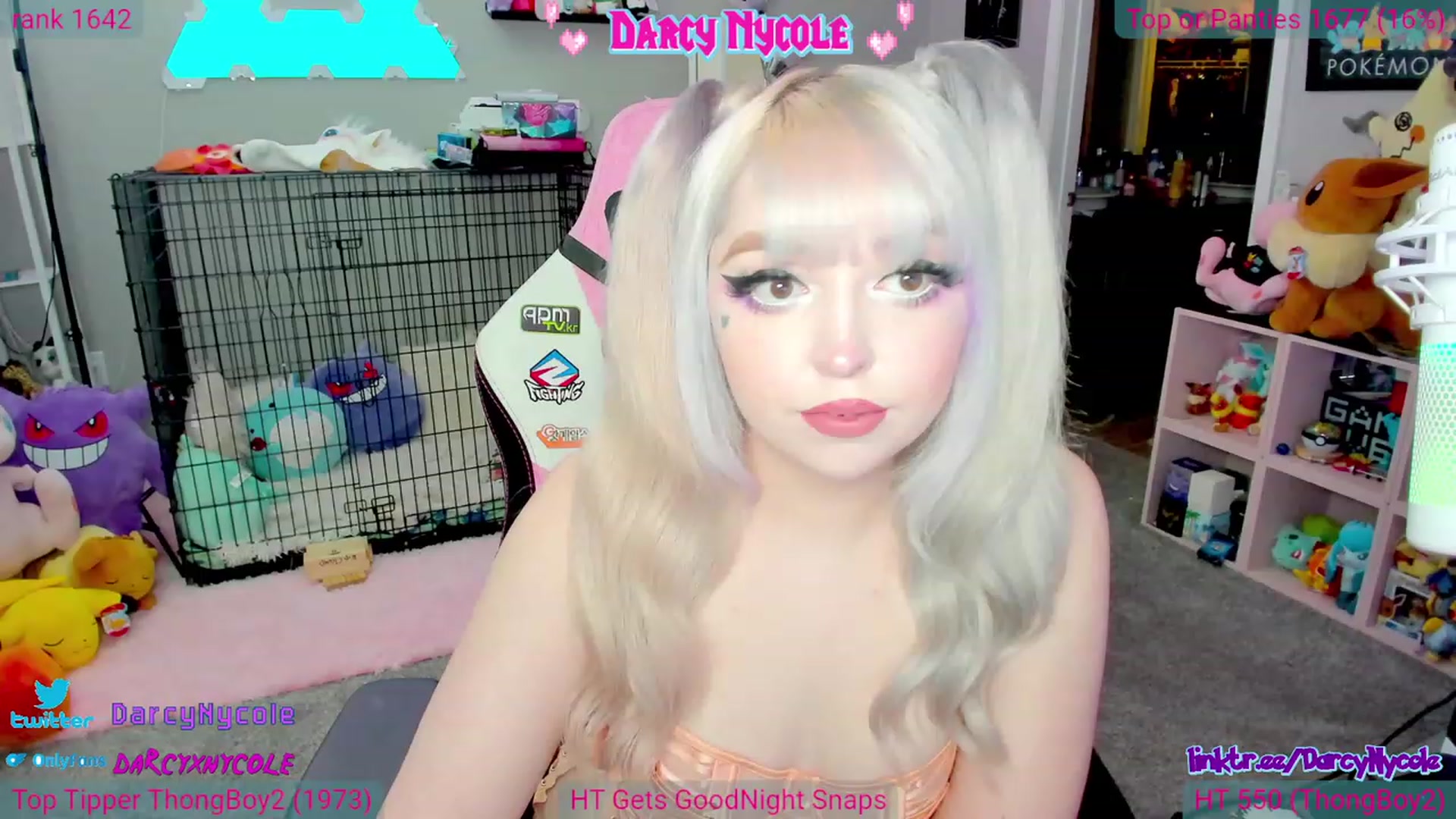 Gallery image thumbnail from DarcyNycole's myfreecams stream on, 06/29/2023, 06:59 image 2 of 20