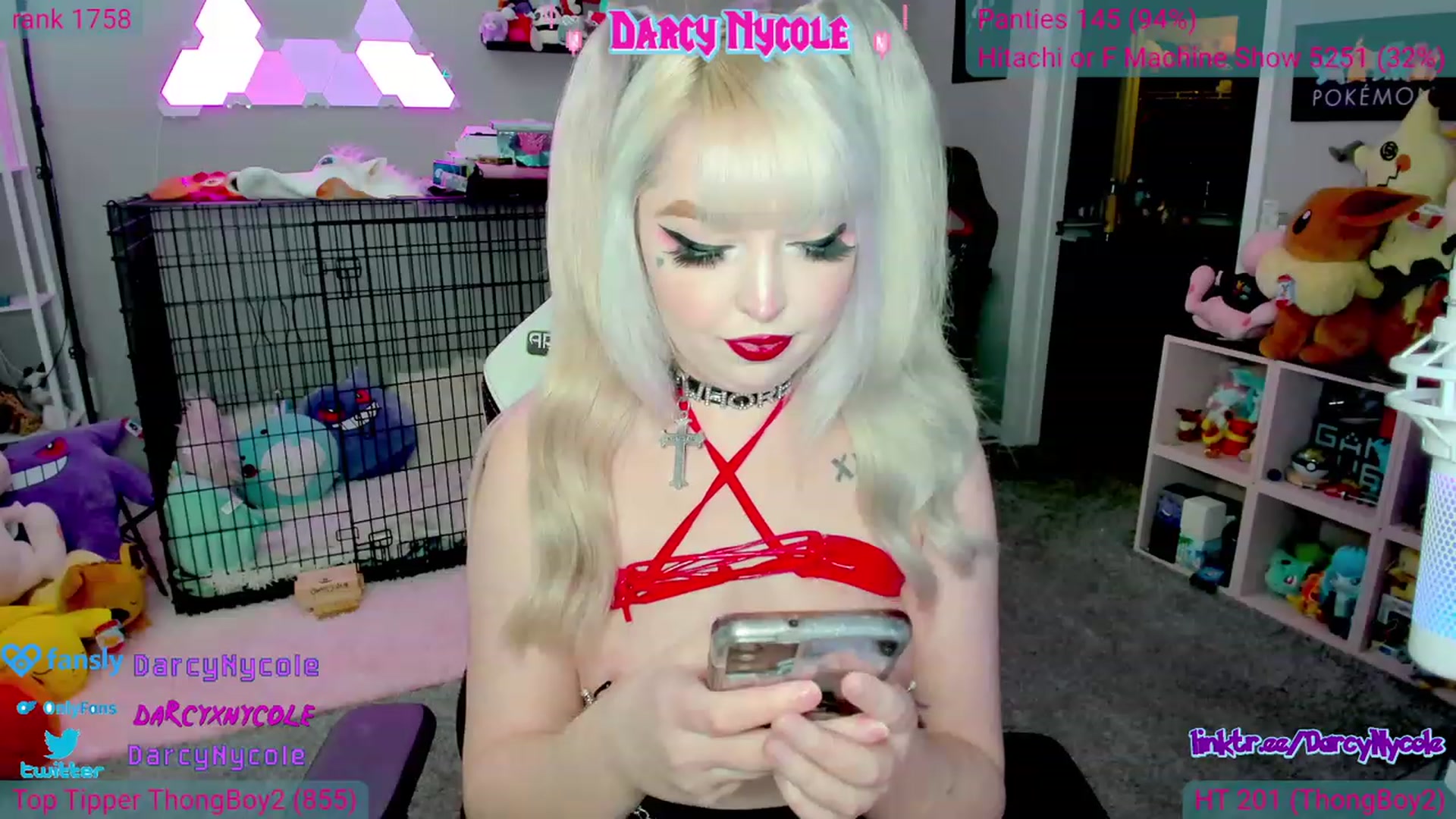 Gallery image thumbnail from DarcyNycole's myfreecams stream on, 07/03/2023, 10:50 image 10 of 20