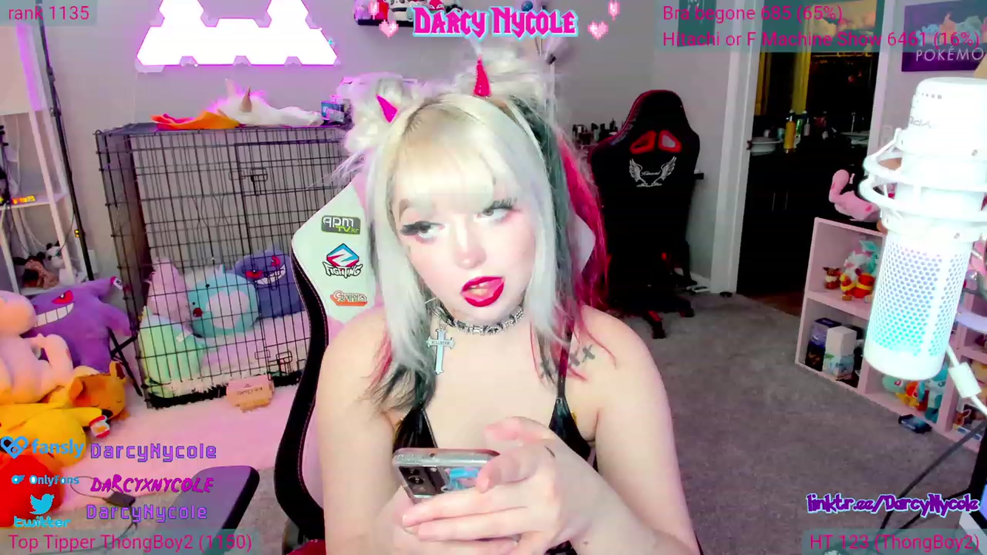 Gallery image thumbnail from DarcyNycole's myfreecams stream on, 07/06/2023, 08:59 image 8 of 20